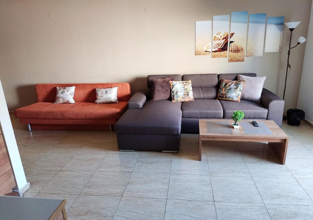 Charis Cozy Family apart at Sun Village Complex close to the Beach view 3