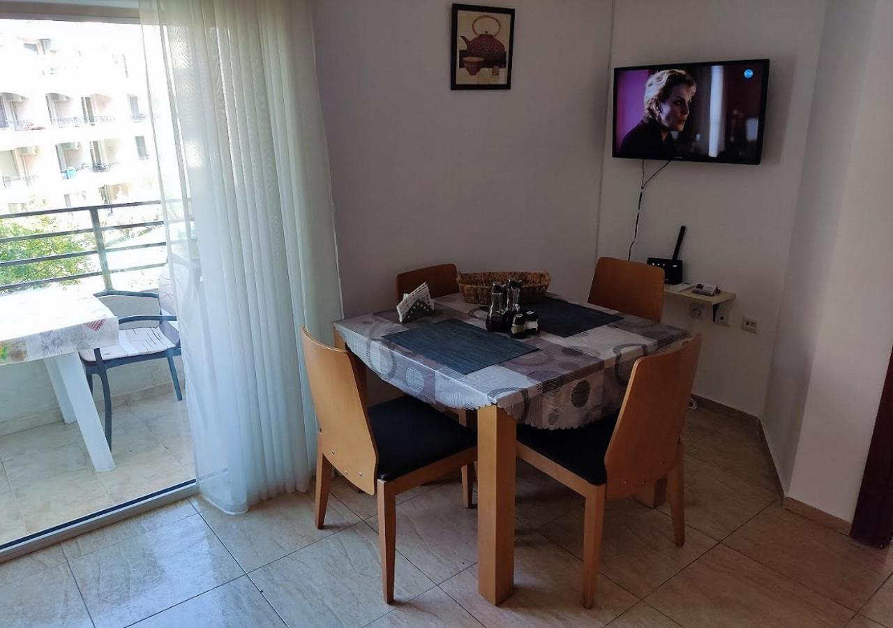 Charis Cozy Family apart at Sun Village Complex close to the Beach view 5
