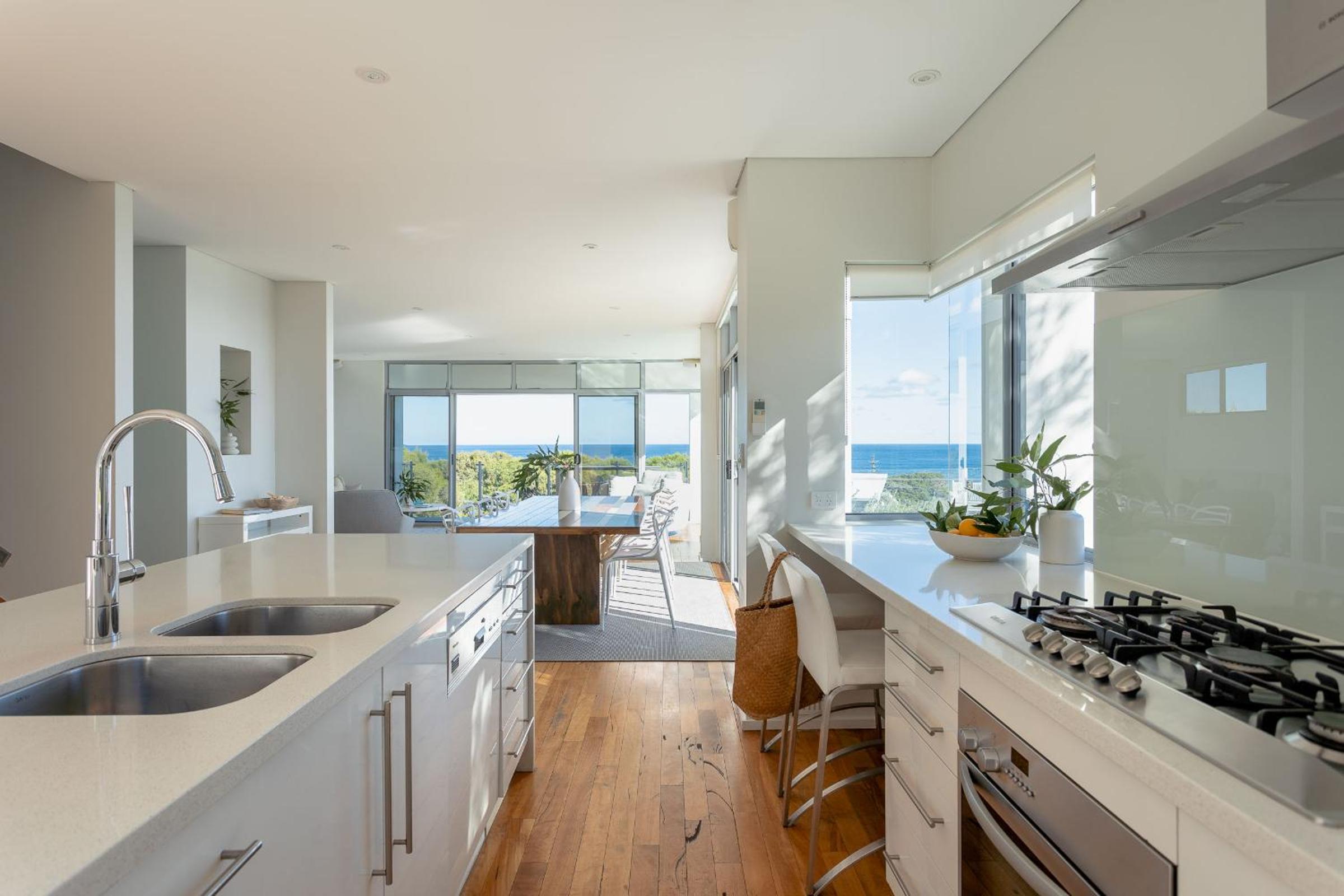 Salty Kiss I Private Properties