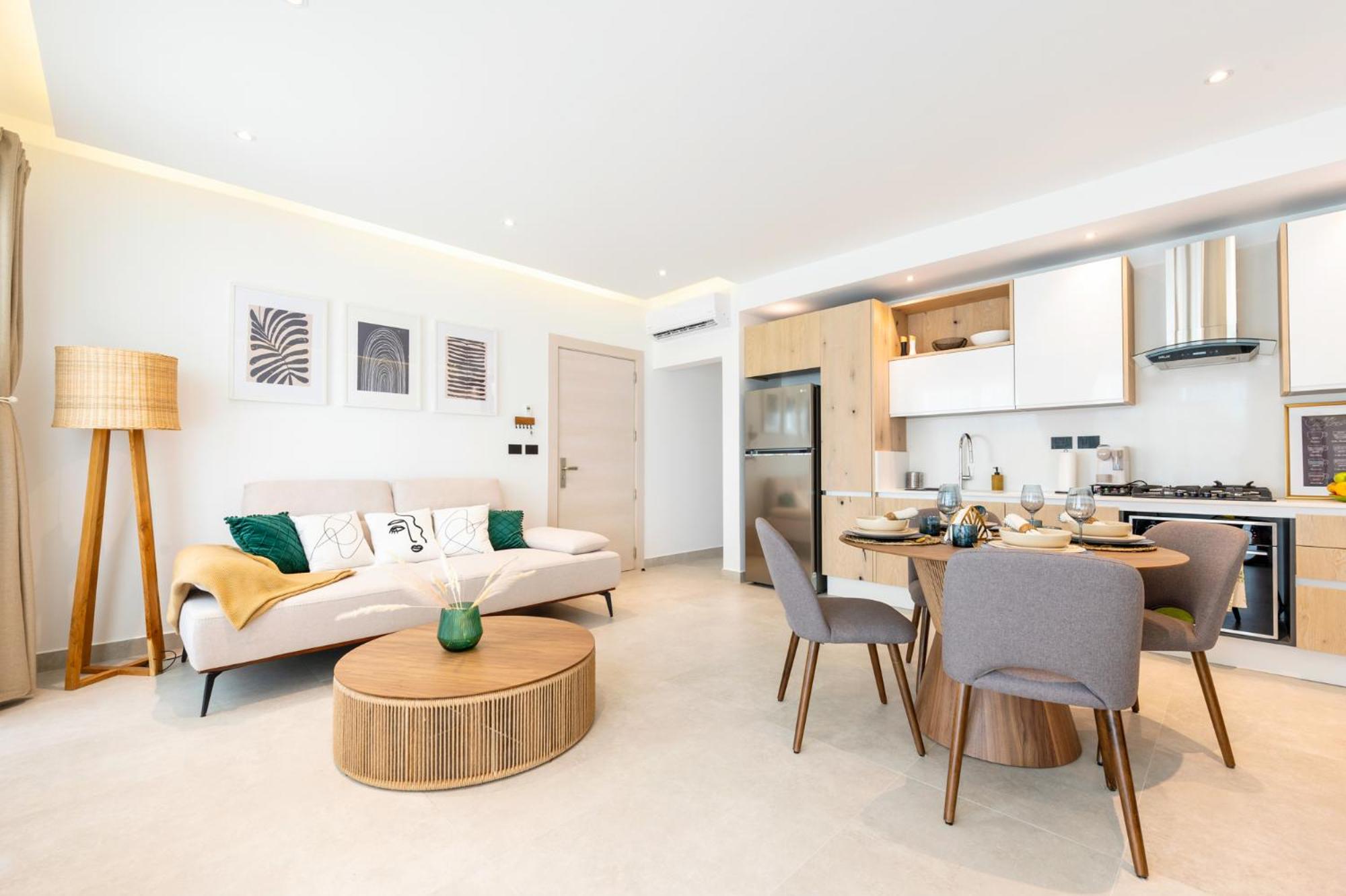 Aqua Esmeralda Luxury Beach Front Apartment