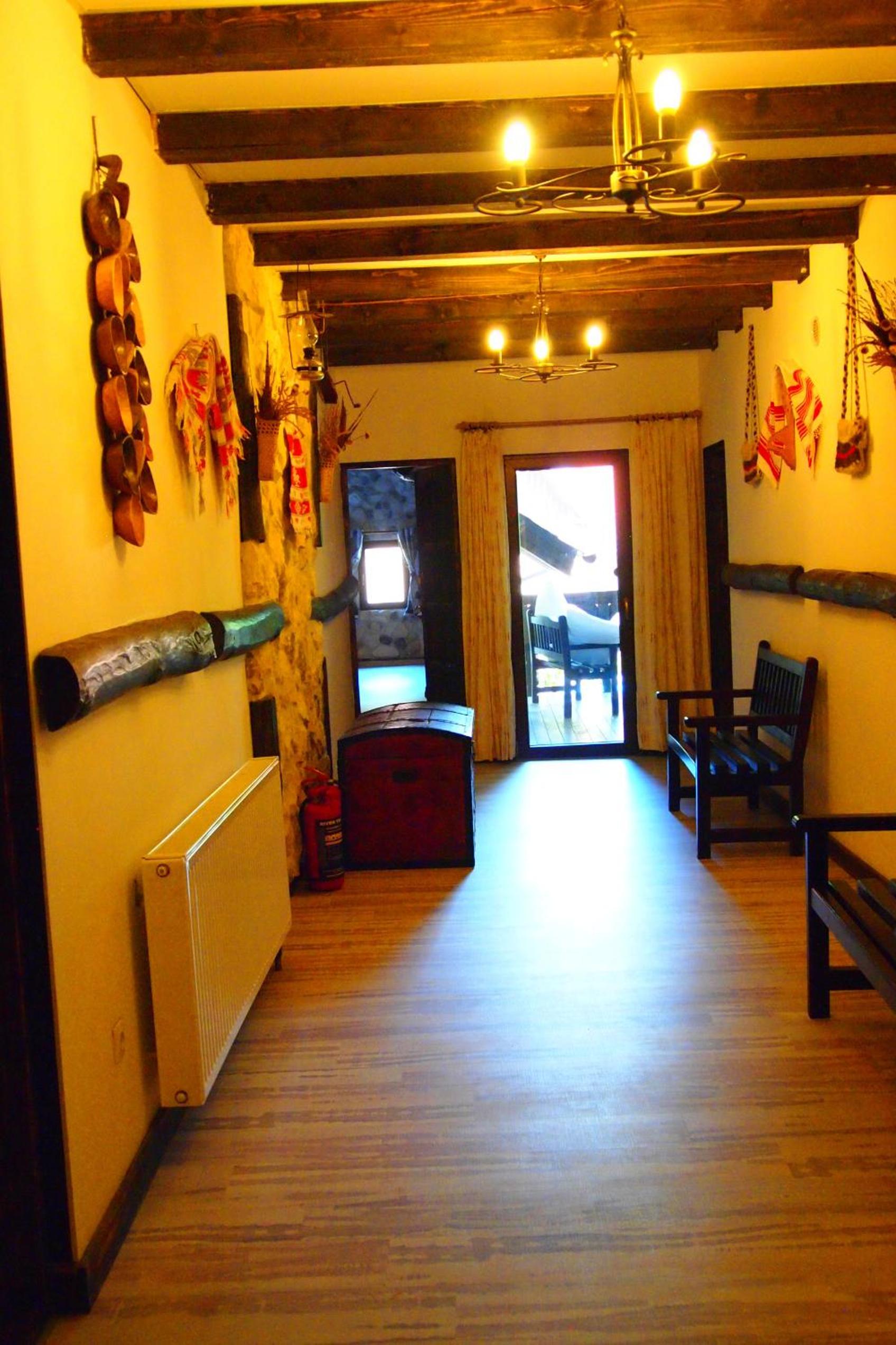 Photo 47