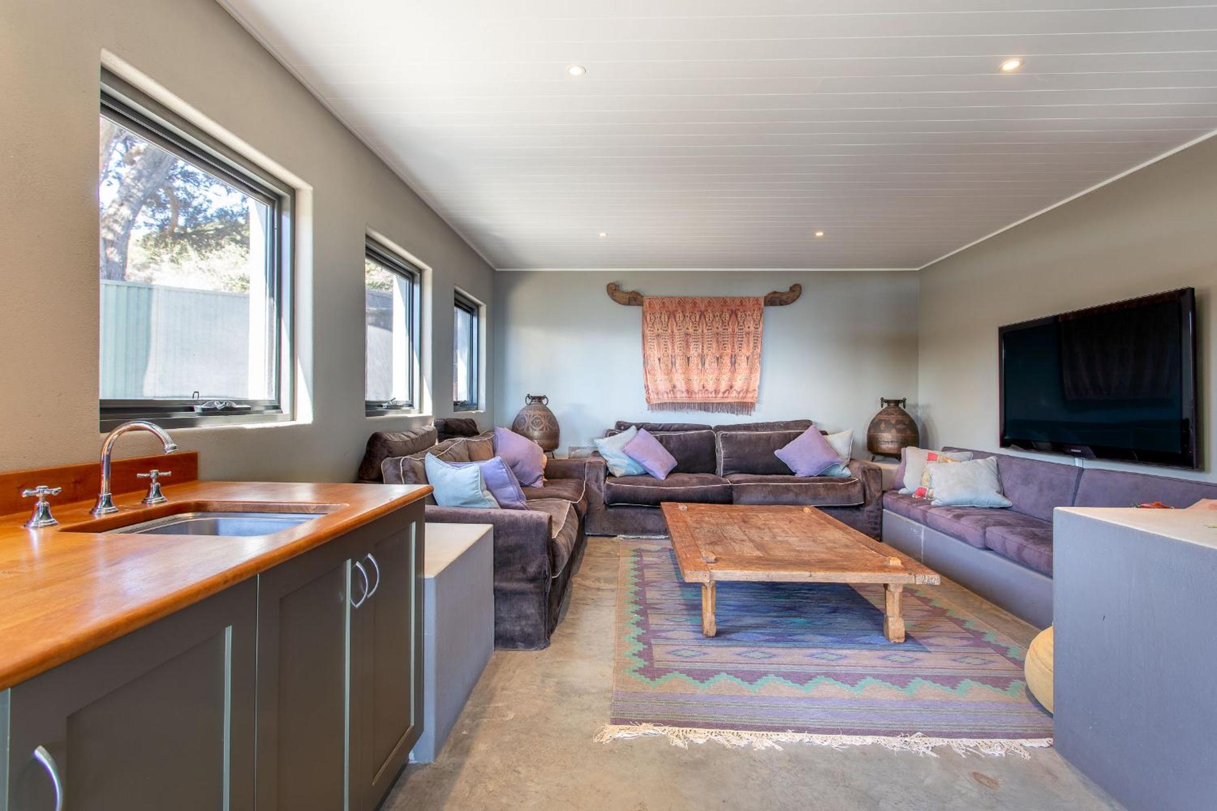 The Lookout I Private Properties