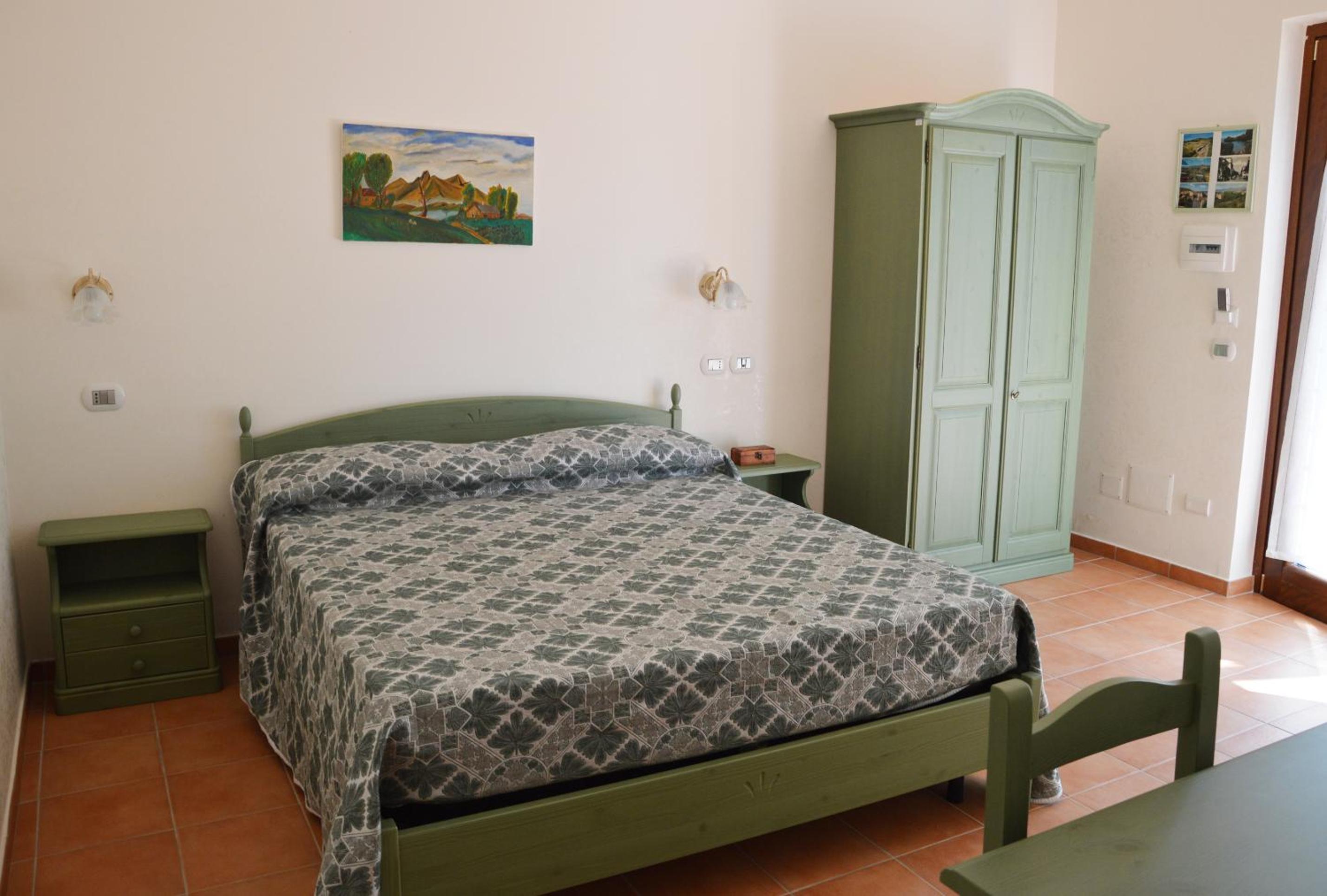 Agriturismo Terra Di Elea azienda agricola di Raimondo MIchela