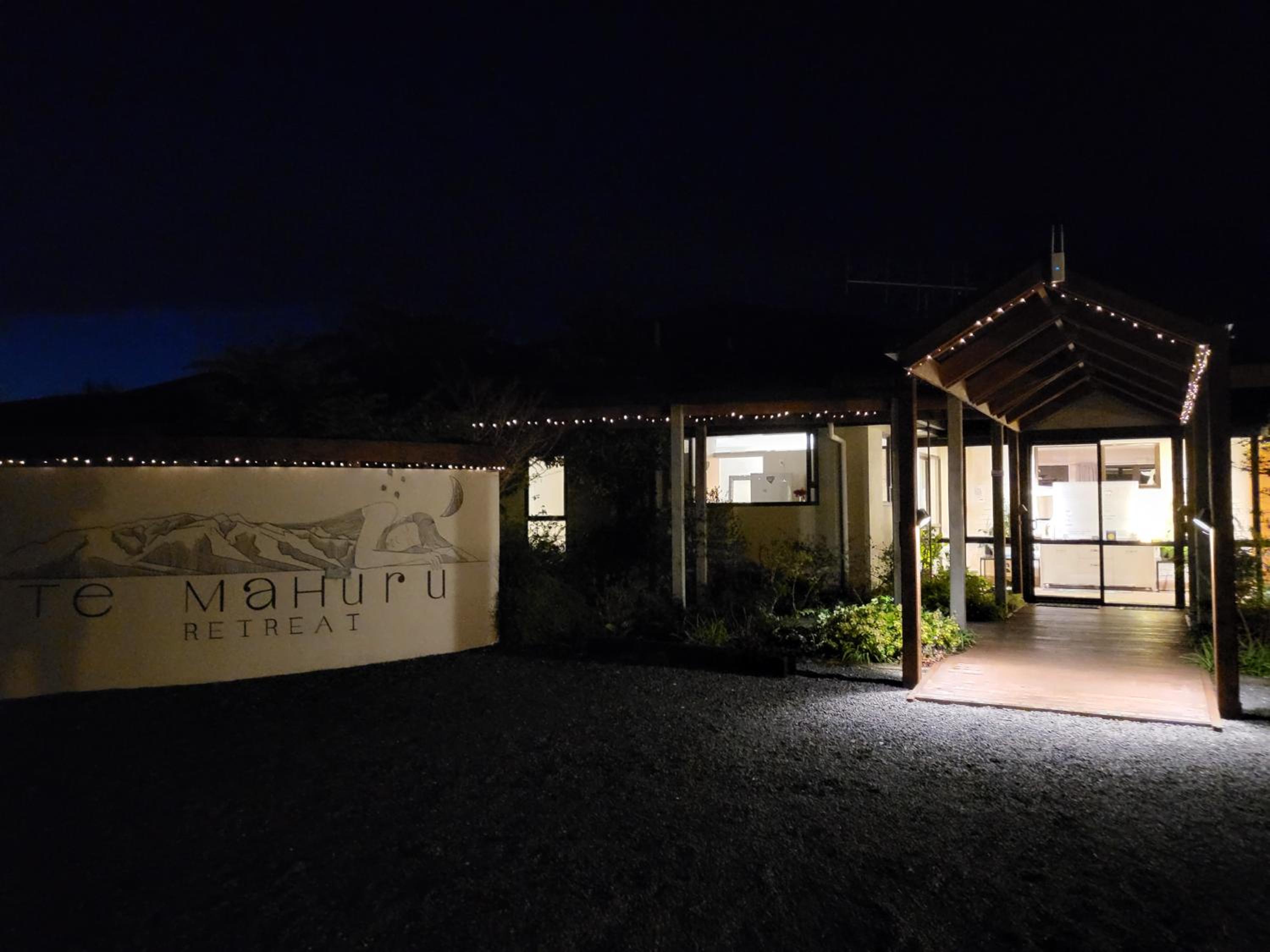 Te Mahuru Retreat — photo 5