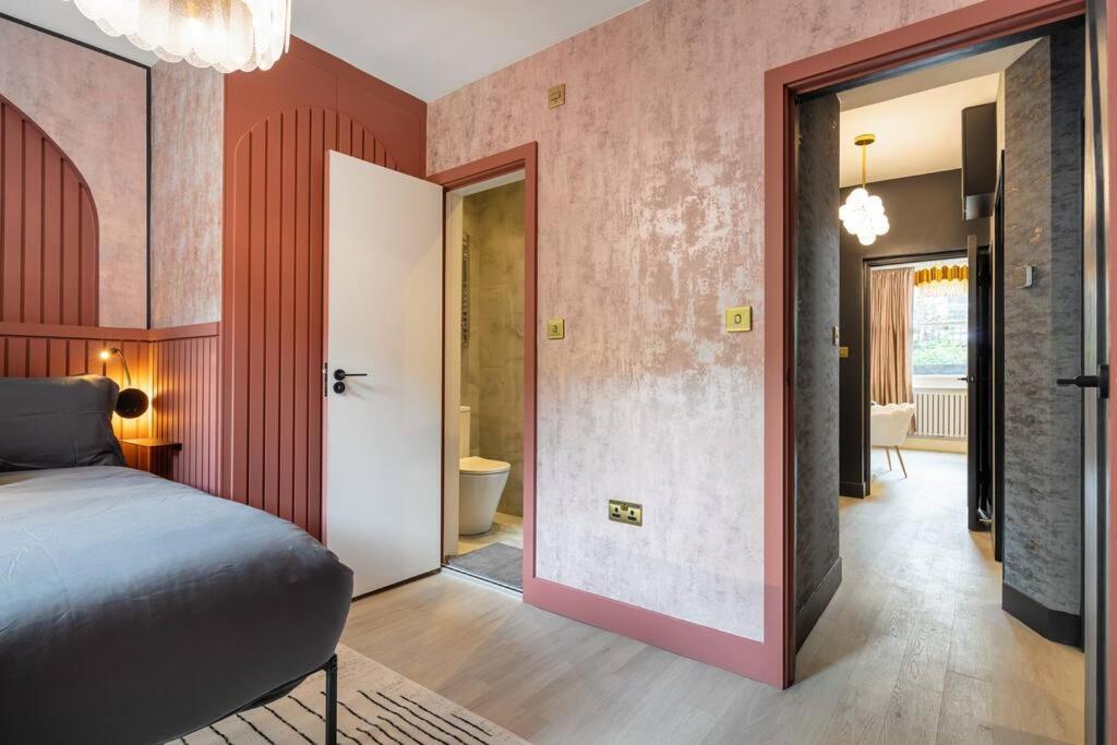 1LSR - High-End Luxury 2 Bed Designer Apartment