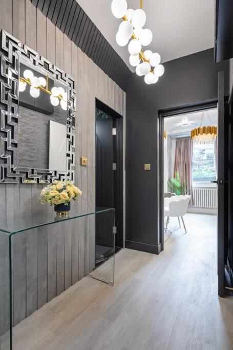 1LSR - High-End Luxury 2 Bed Designer Apartment