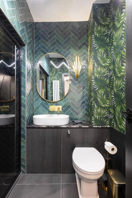 1LSR - High-End Luxury 2 Bed Designer Apartment