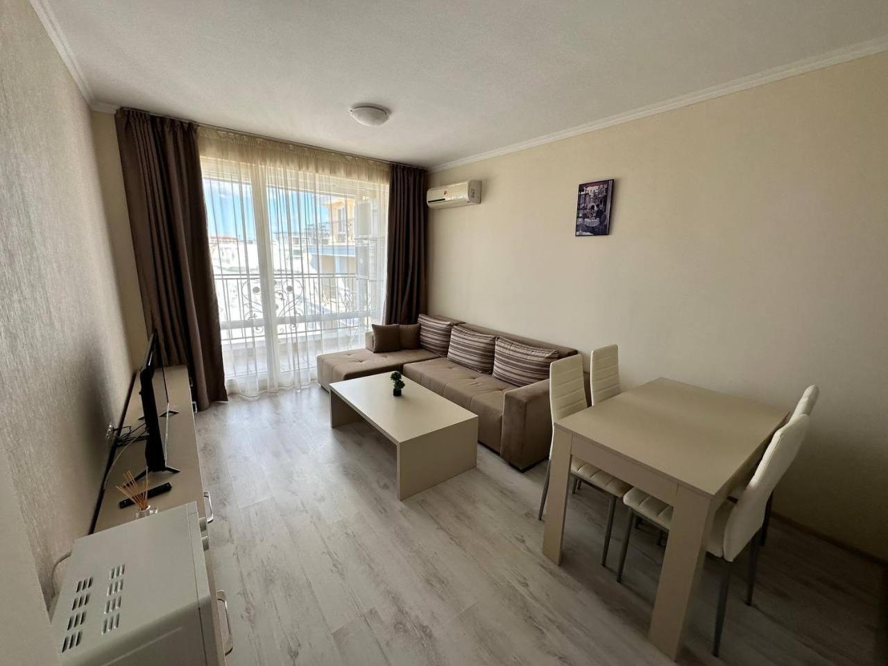 SEA-VIEW APARTMENT in VILLA SARDINIA SVETI VLAS
