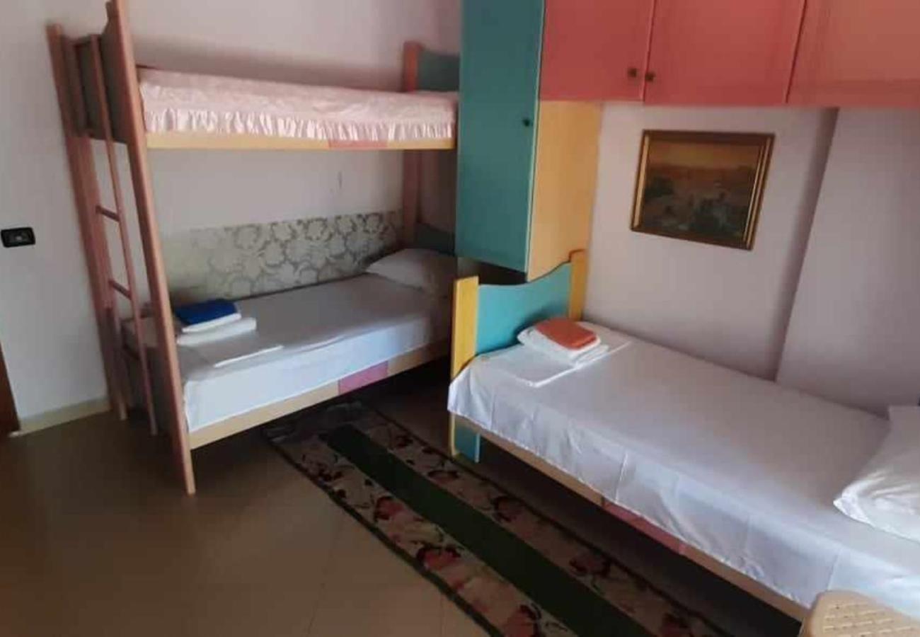Megan Apartament