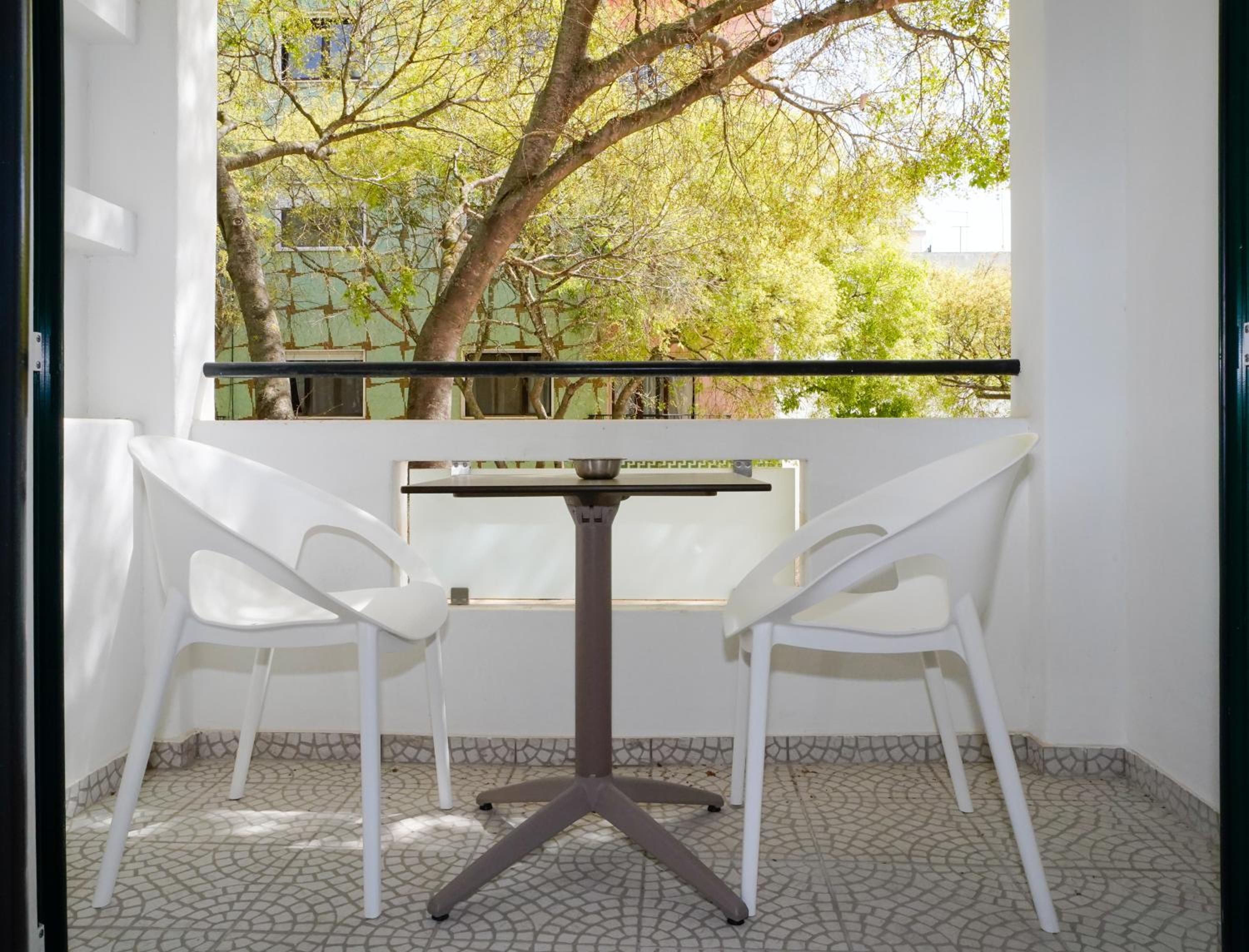Alameda Guesthouse by Boutique Taipas Garagem para motos