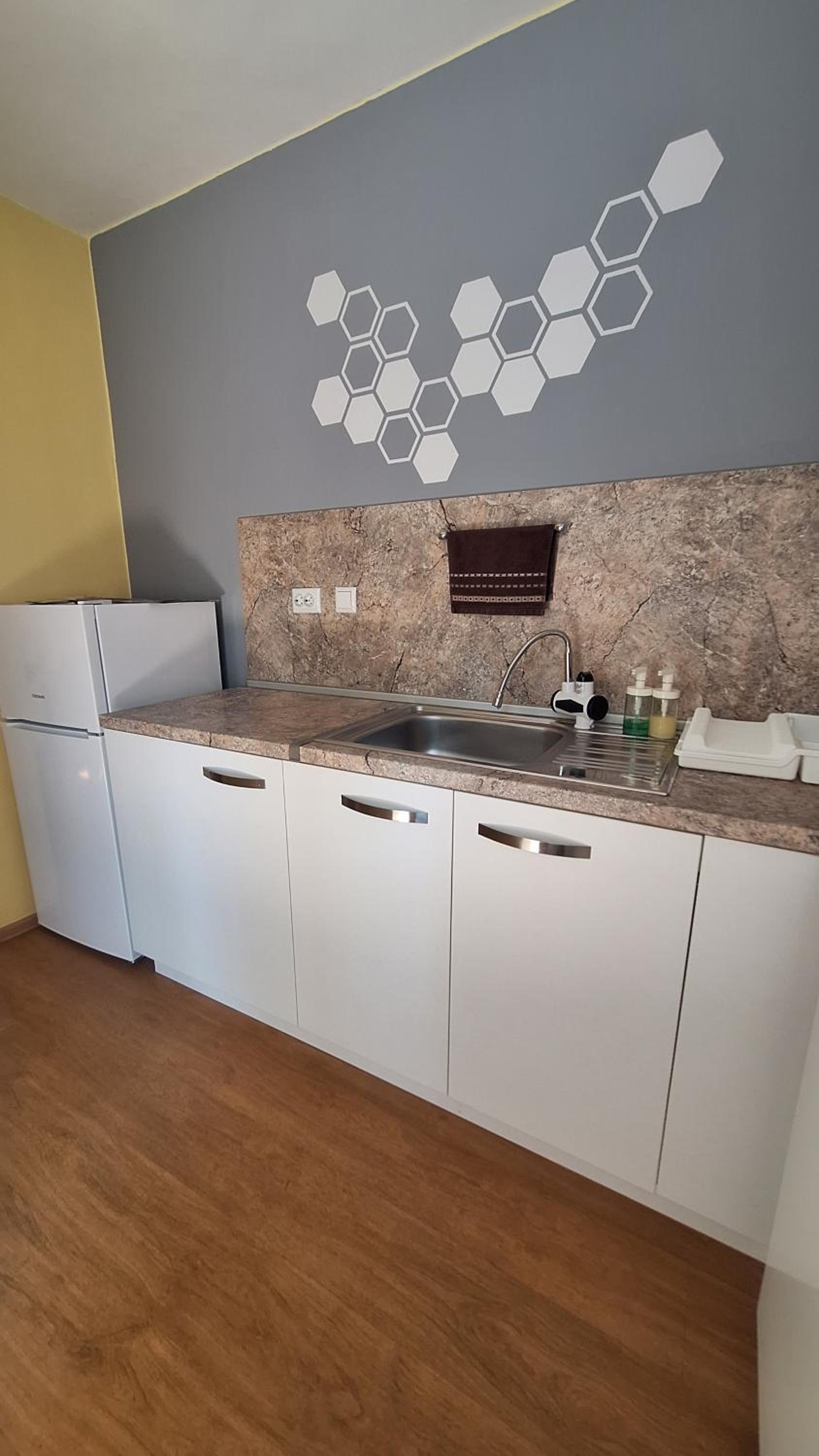 Top Location Harmony Apartment by HostEx