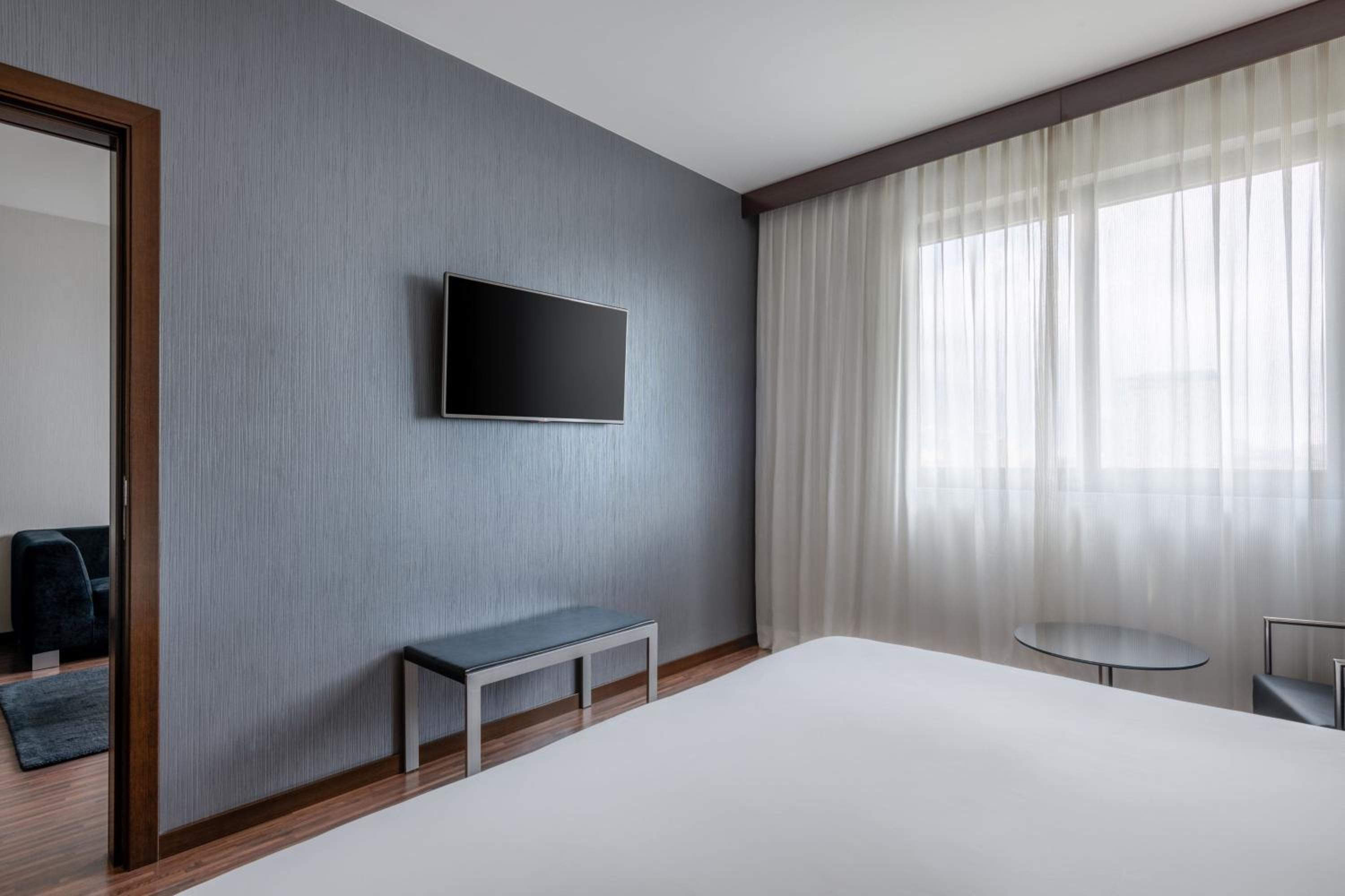 Brescia Vacations - AC Hotel Brescia by Marriott - Property Image 12