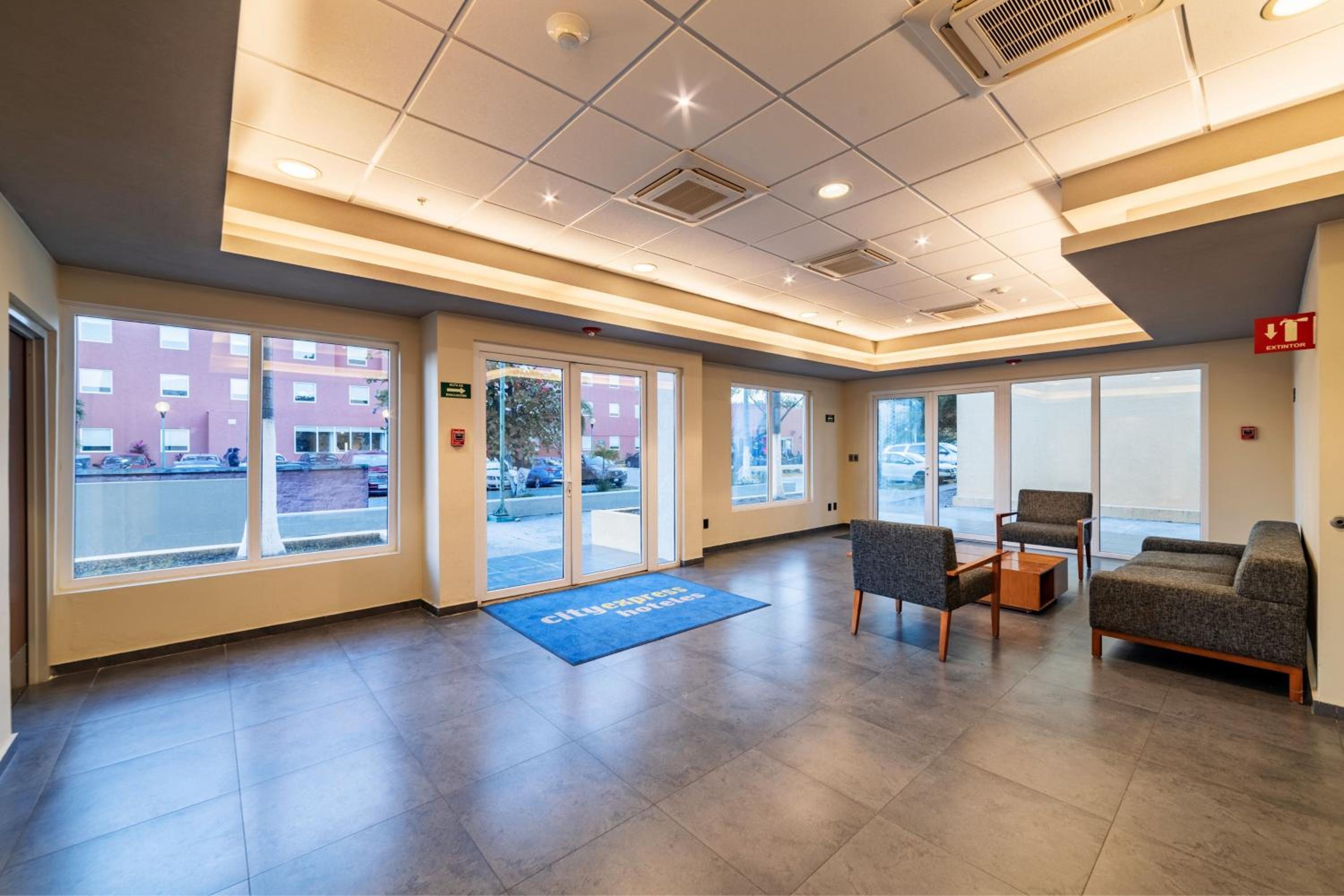 Villahermosa Vacations - City Express by Marriott Villahermosa - Property Image 9