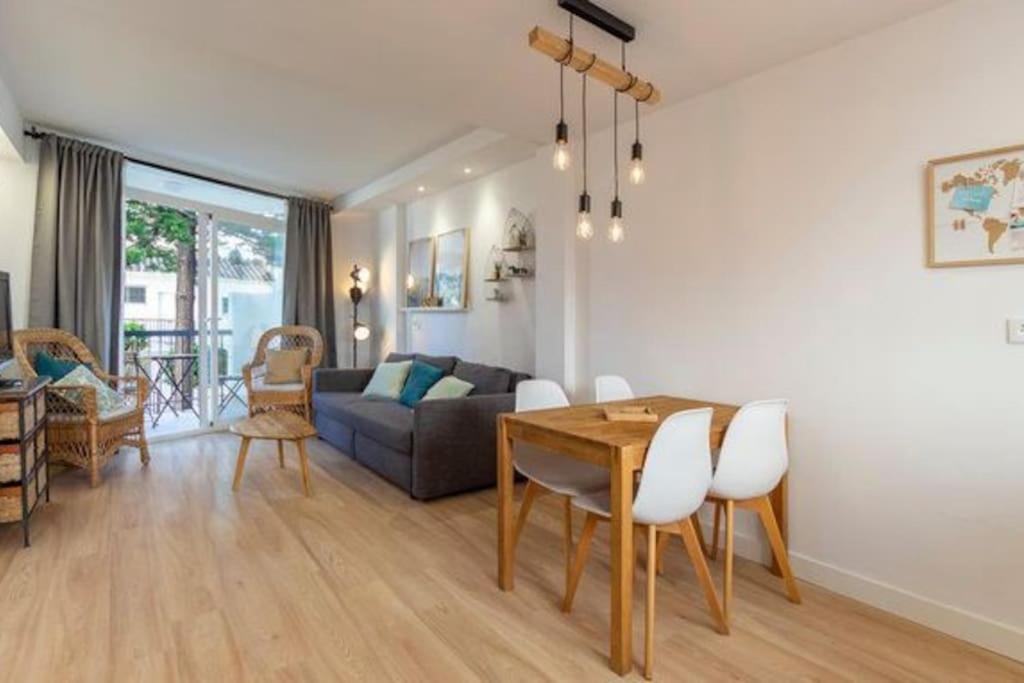 Playa Carihuela by HDC Apartments