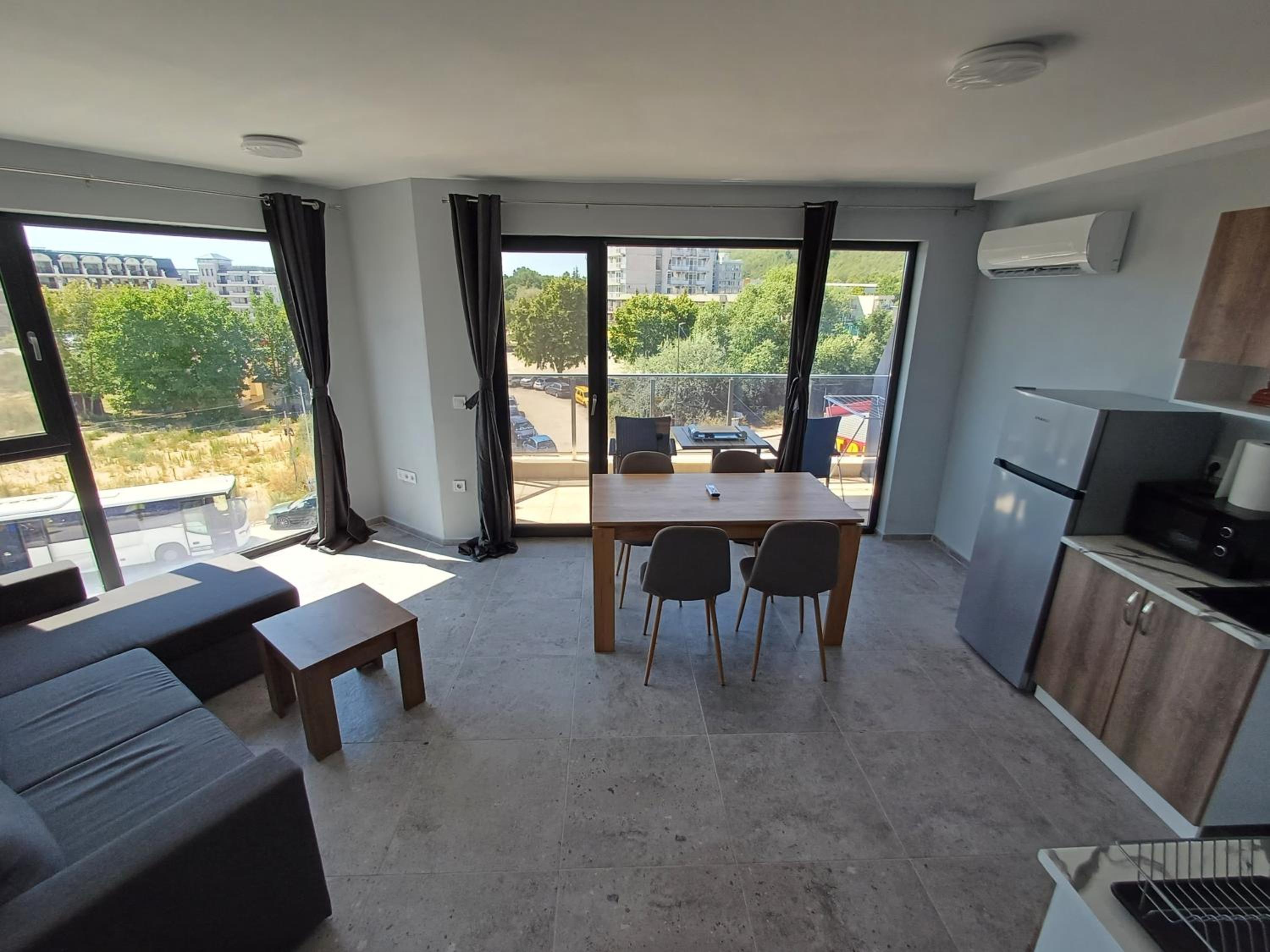 Beach apartments Ema