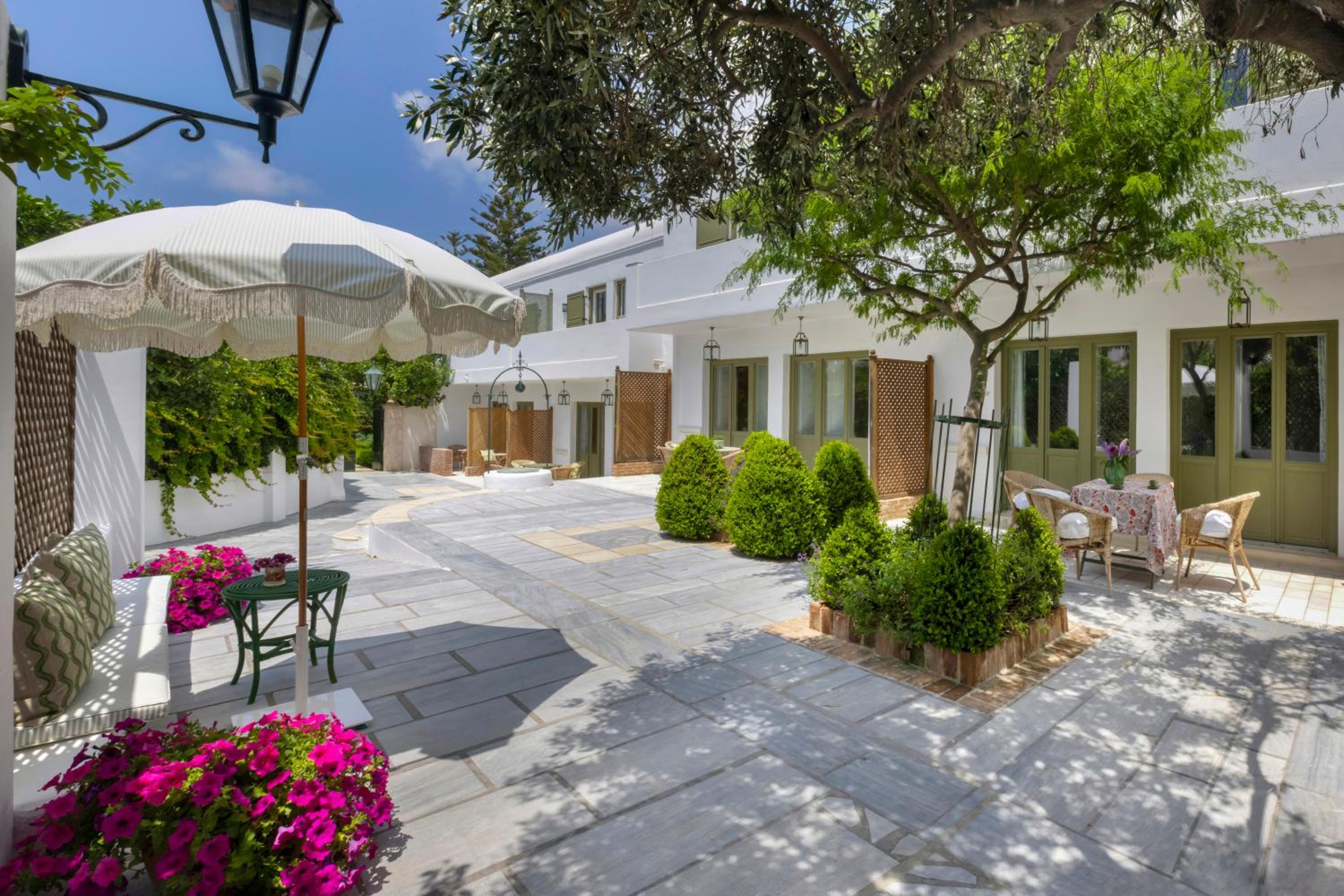 Kouneni Apartments