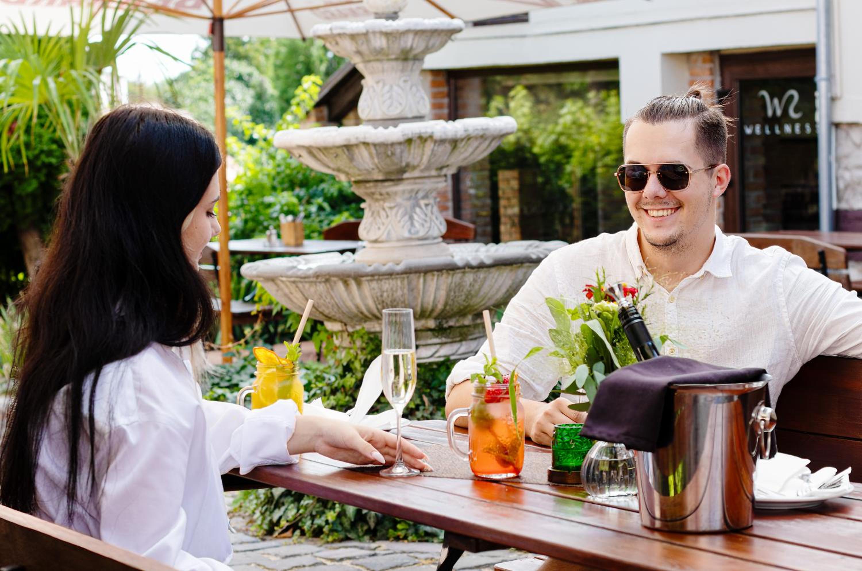 Penzión Wellness & Restaurant Zoborská, free parking