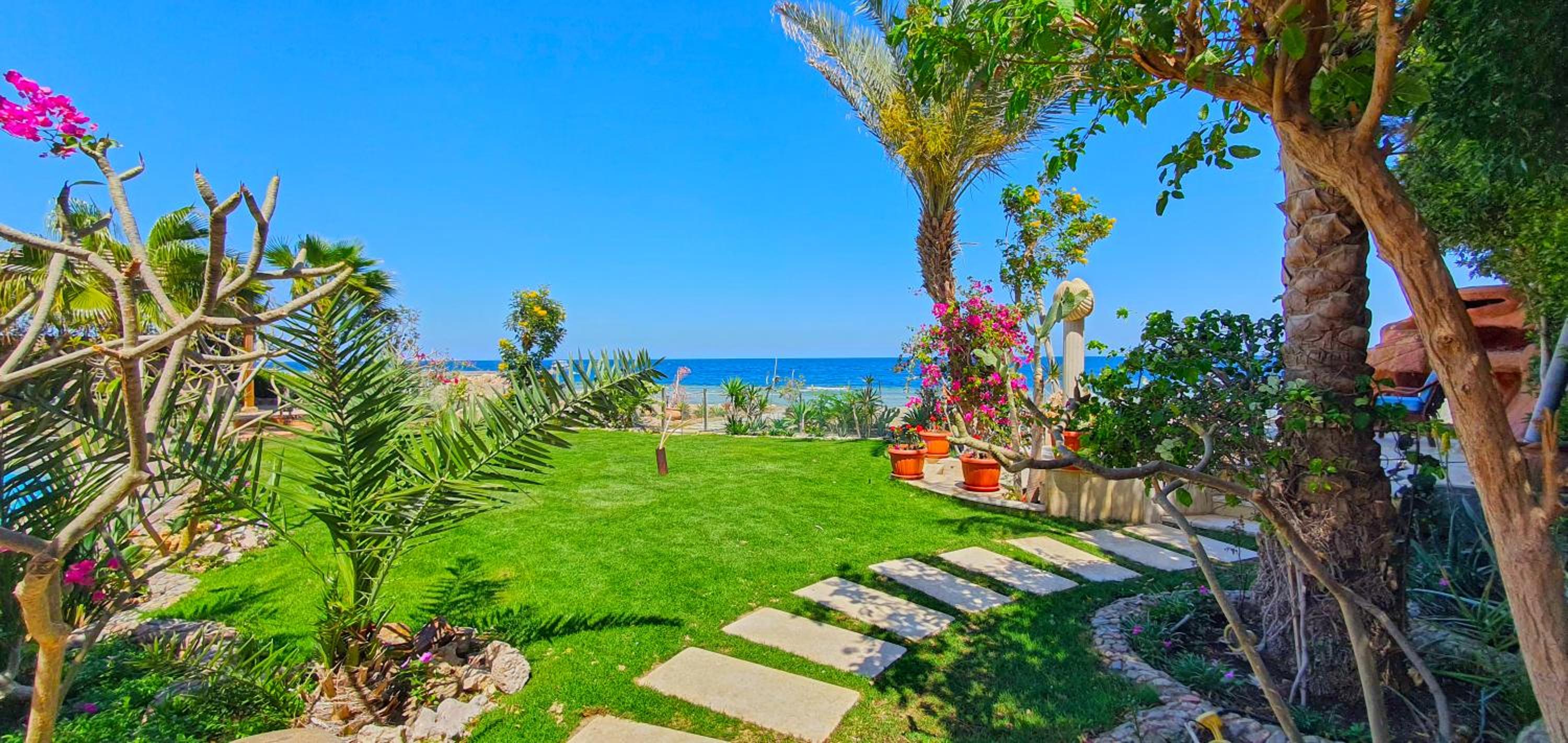 Luxury Seafront Pool Villa - 3 Stories & Roof floor - All Master Bedrooms view 4