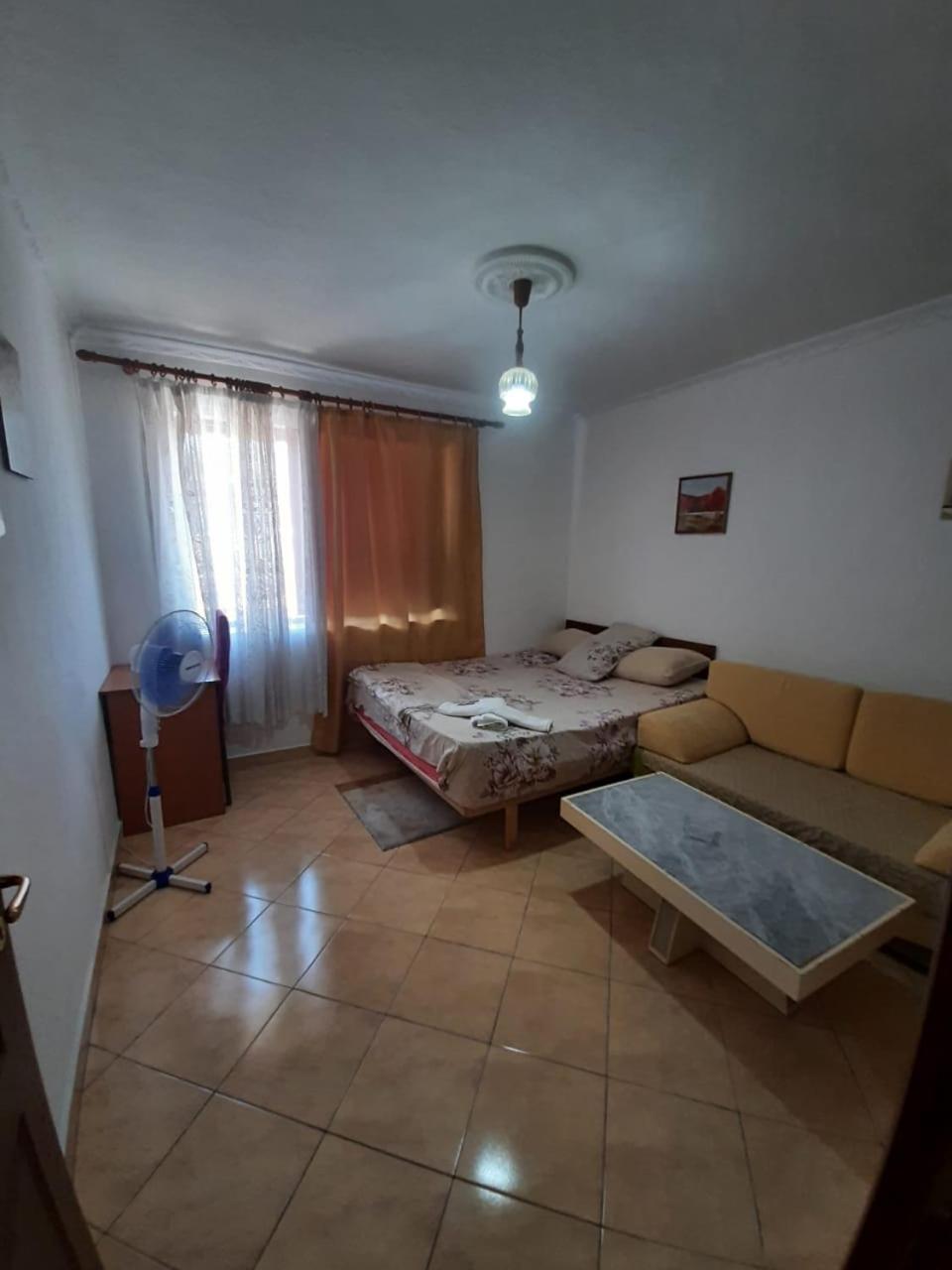 Genti Apartment