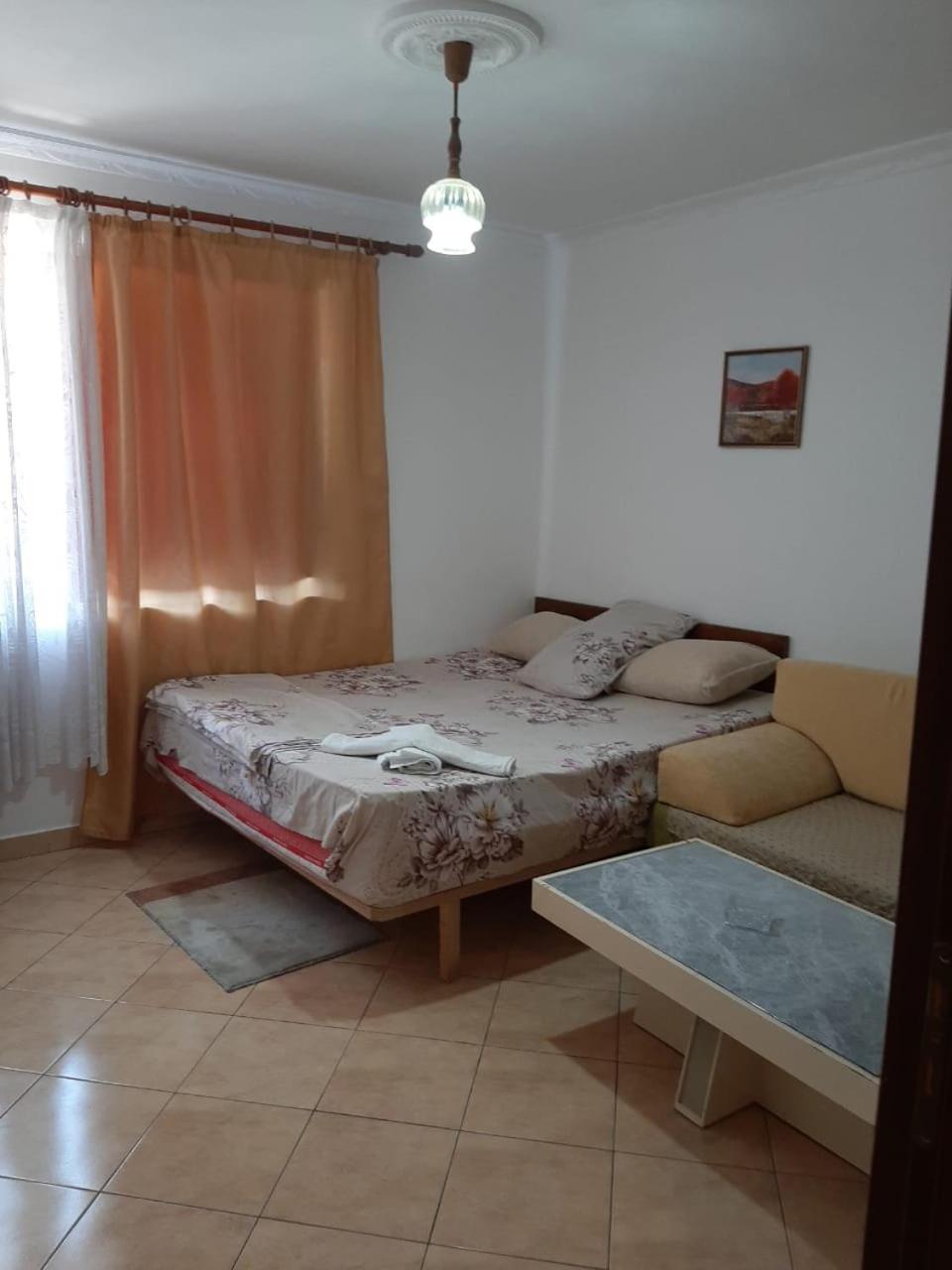 Genti Apartment
