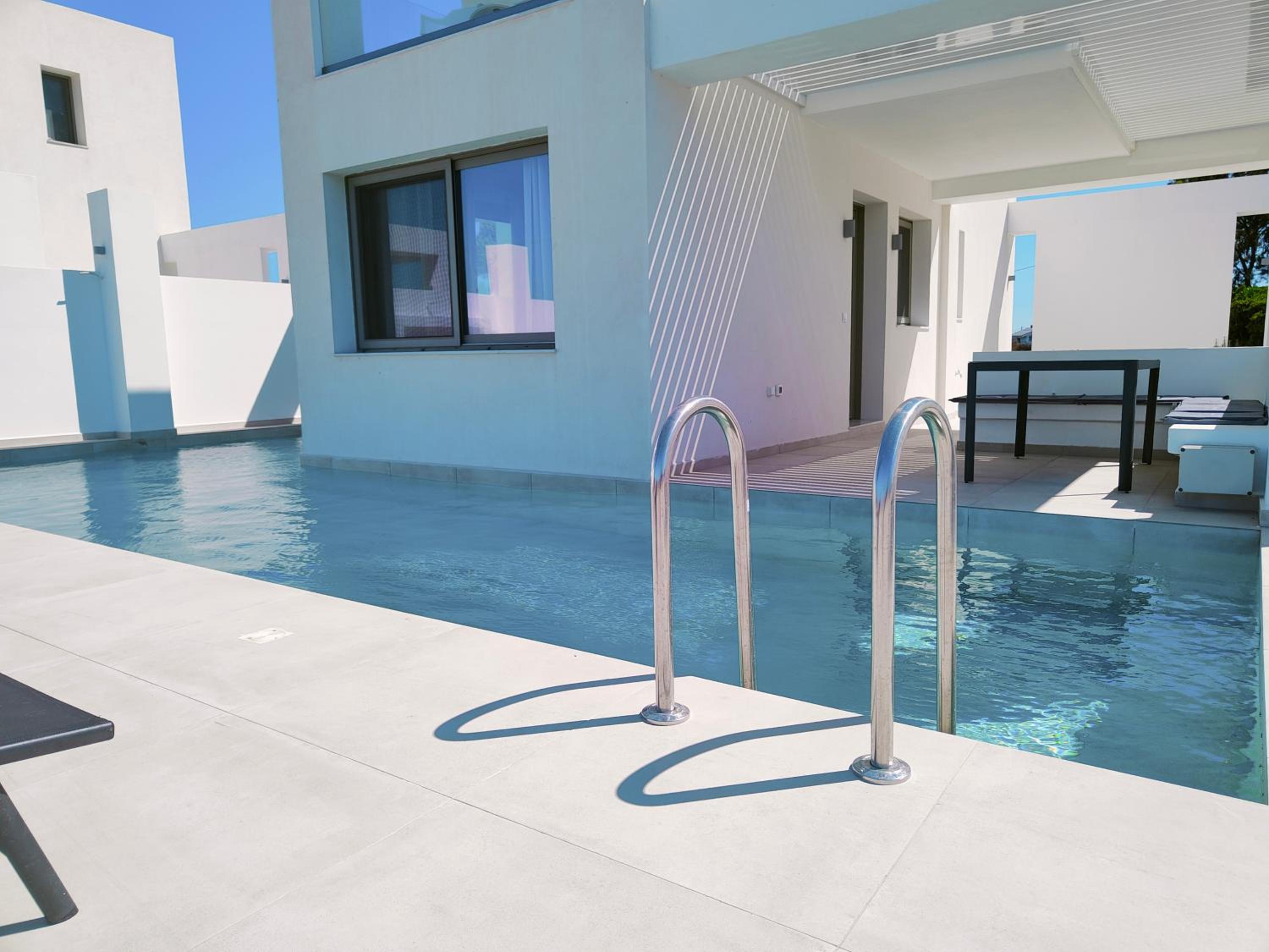 Alpha Villas