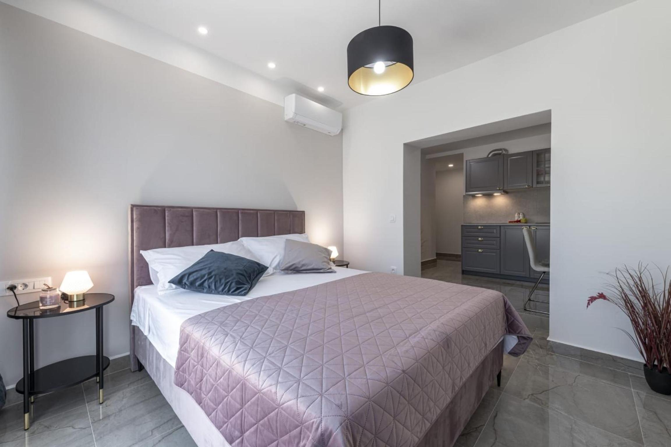 Apartment & Rooms Primi with FREE PARKING
