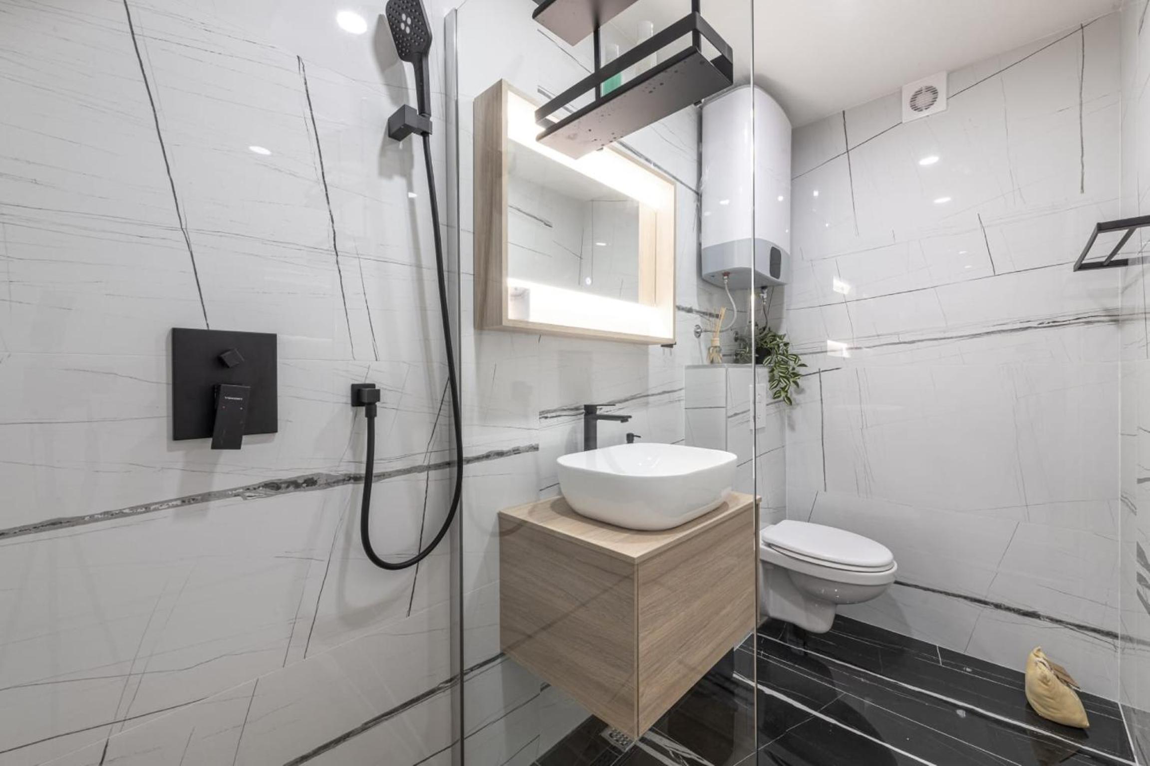 Apartment & Rooms Primi with FREE PARKING