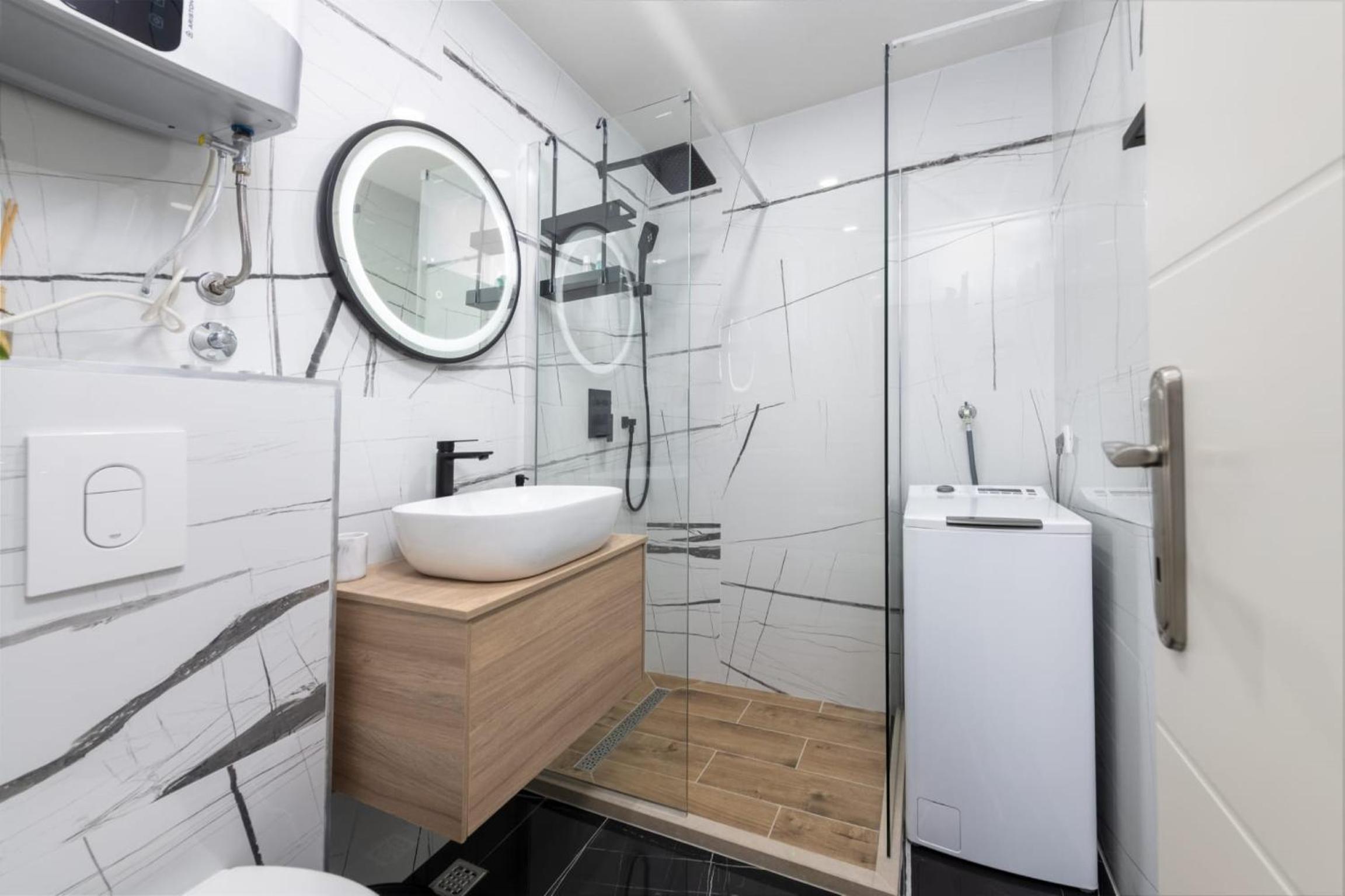 Apartment & Rooms Primi with FREE PARKING