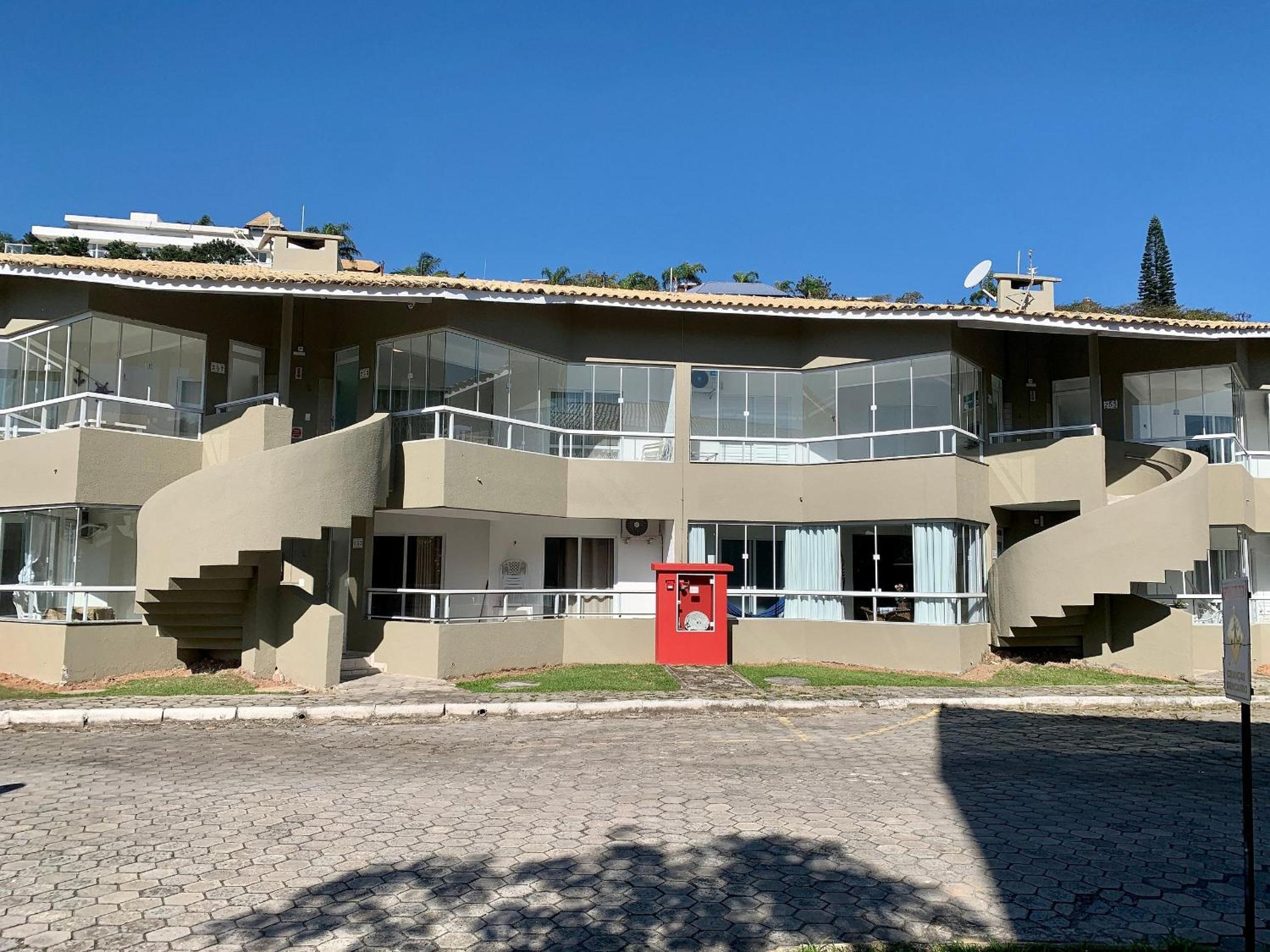 Res. Solar das Bromélias