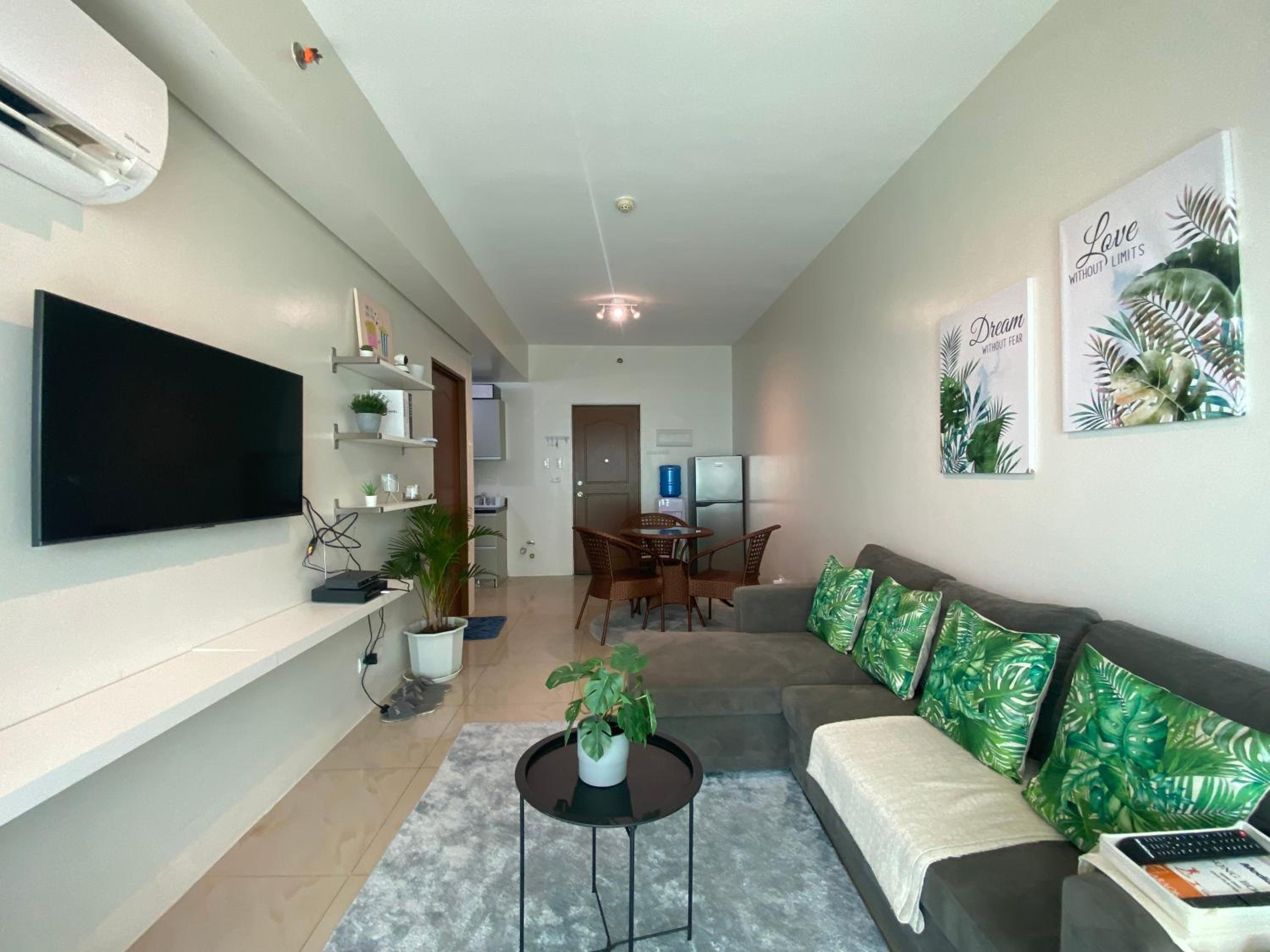 Family size Staycation in Makati with new year's firework balcony view