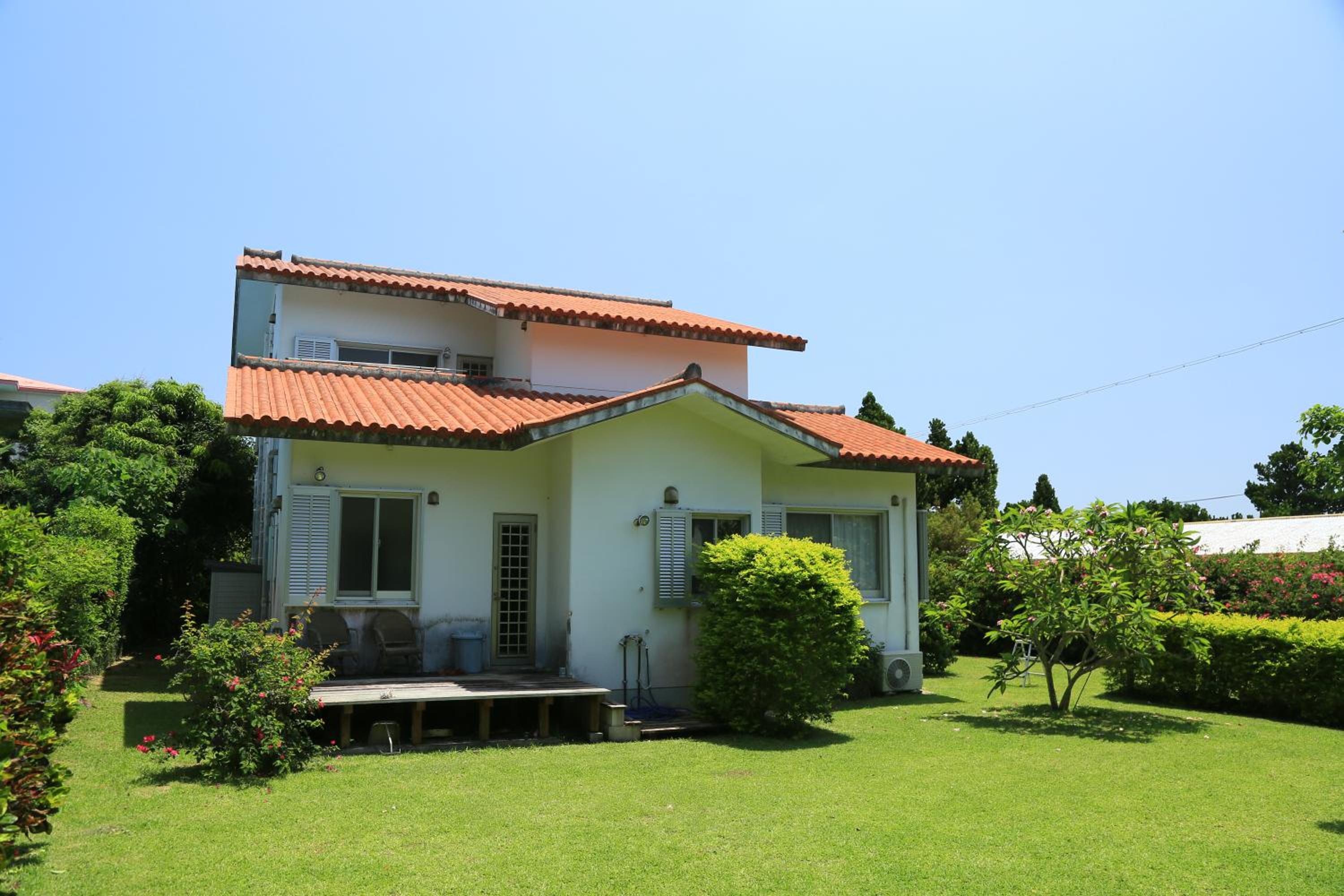 Branches Villa Kabira