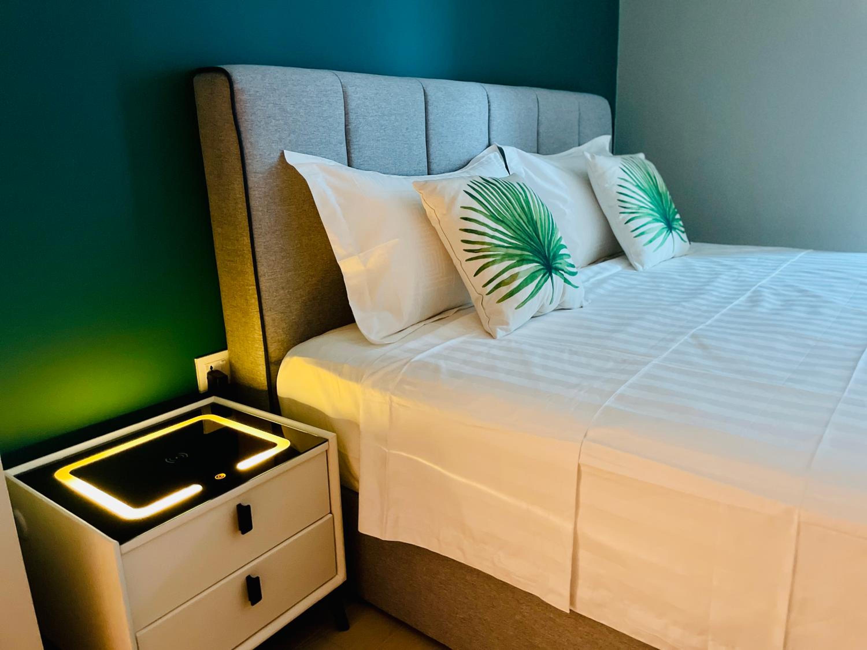 Eaton residences KLCC m@h