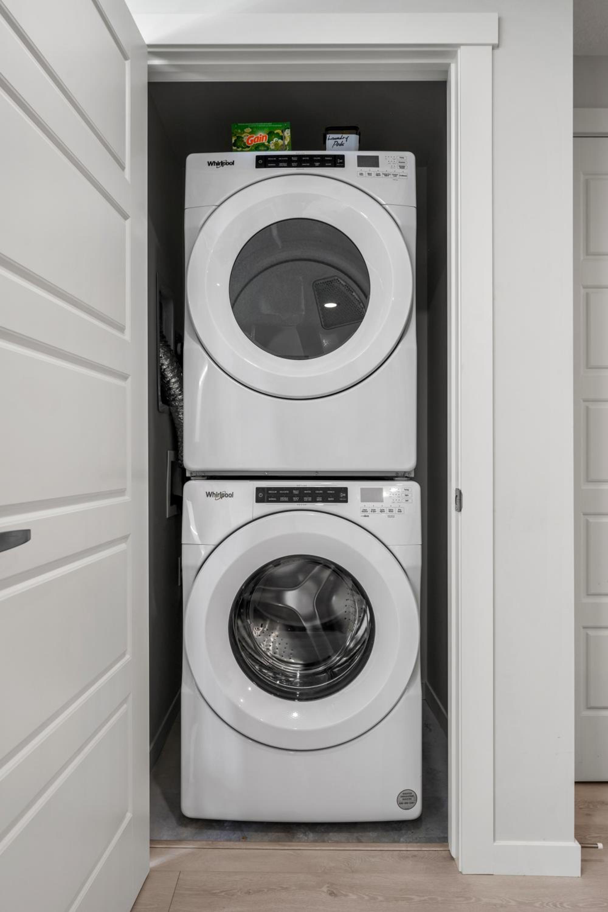 Cozy Rockland Park Unit+Parking