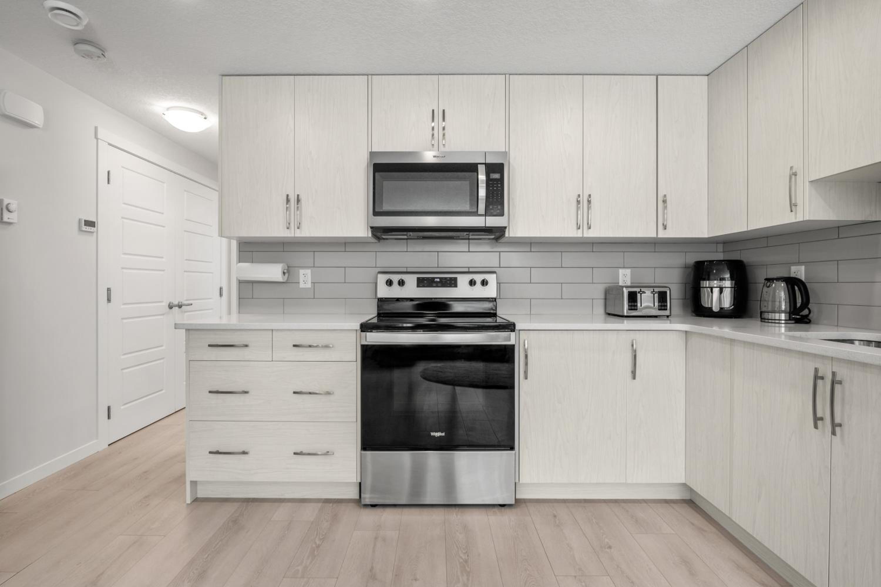 Cozy Rockland Park Unit+Parking