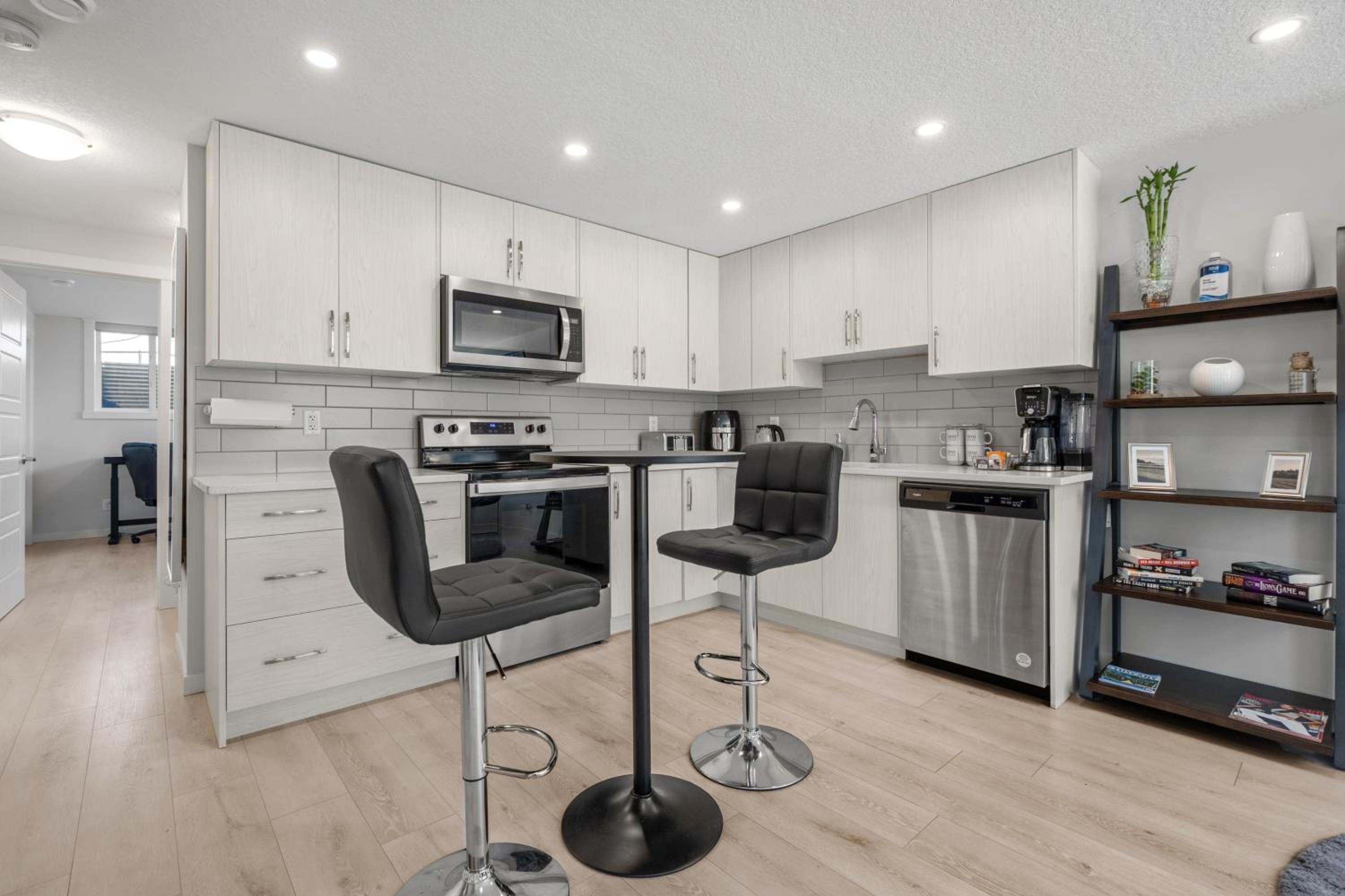 Cozy Rockland Park Unit+Parking