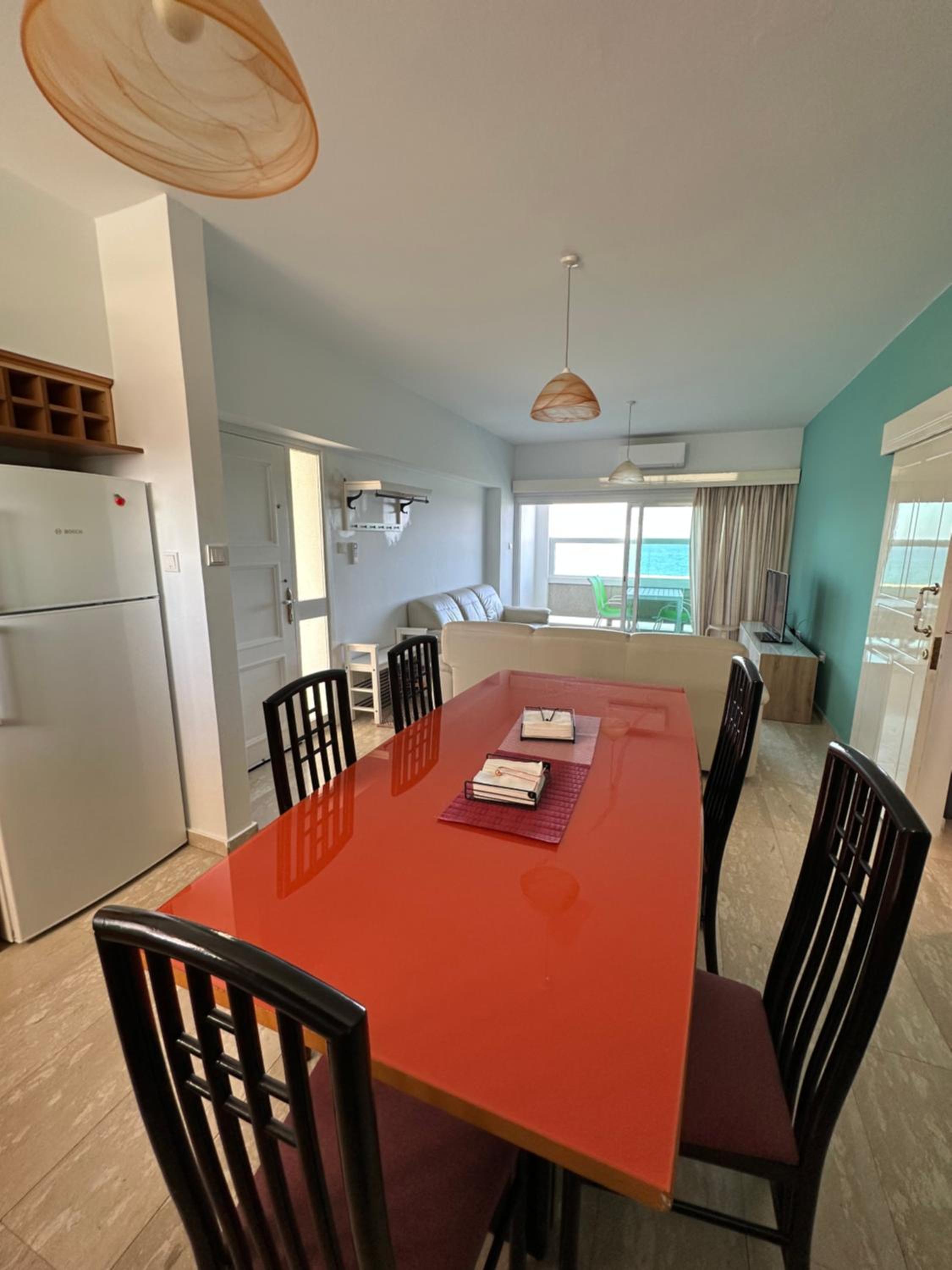 GARNET Beach Apartment