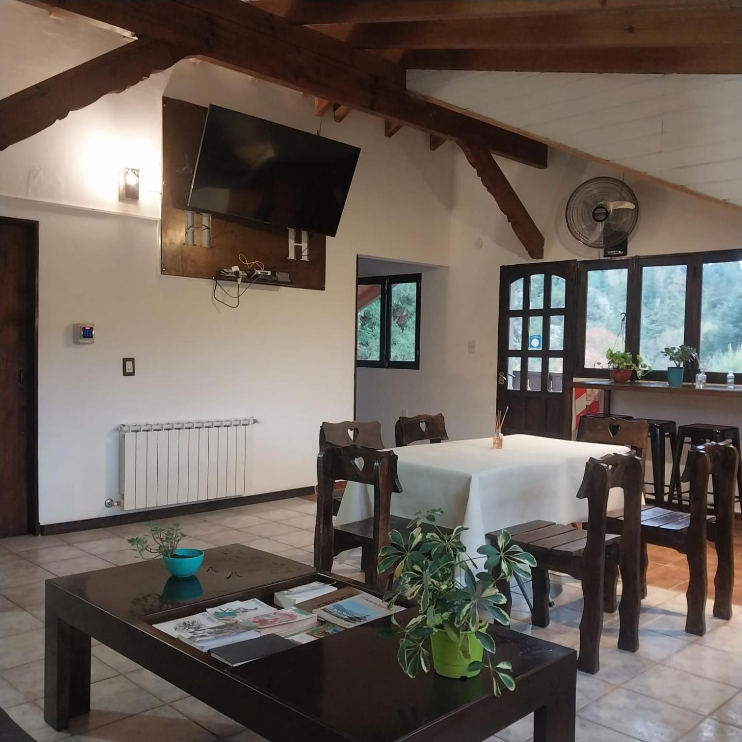 Cucu Haus Hostel