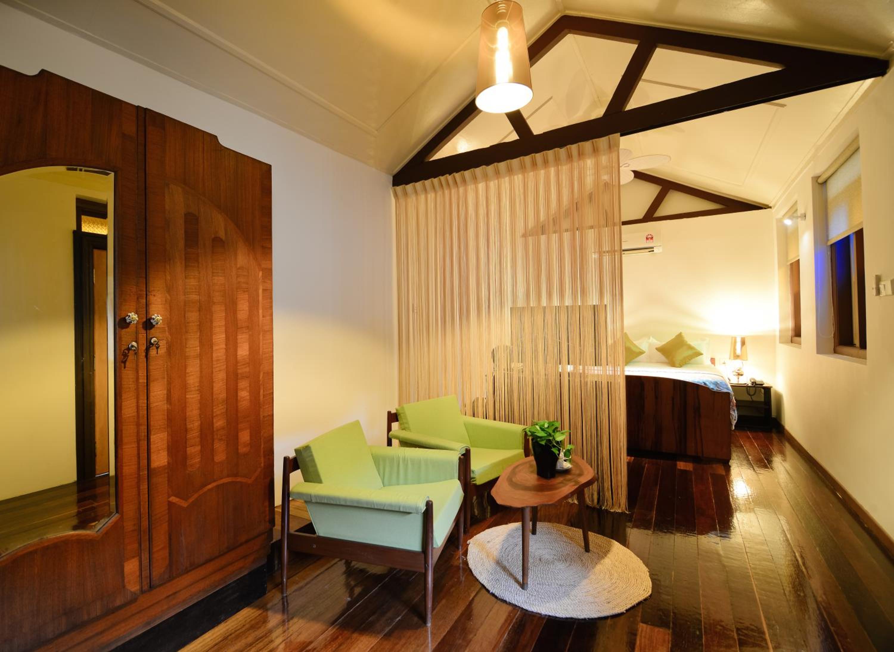Sarang Paloh Heritage Stay