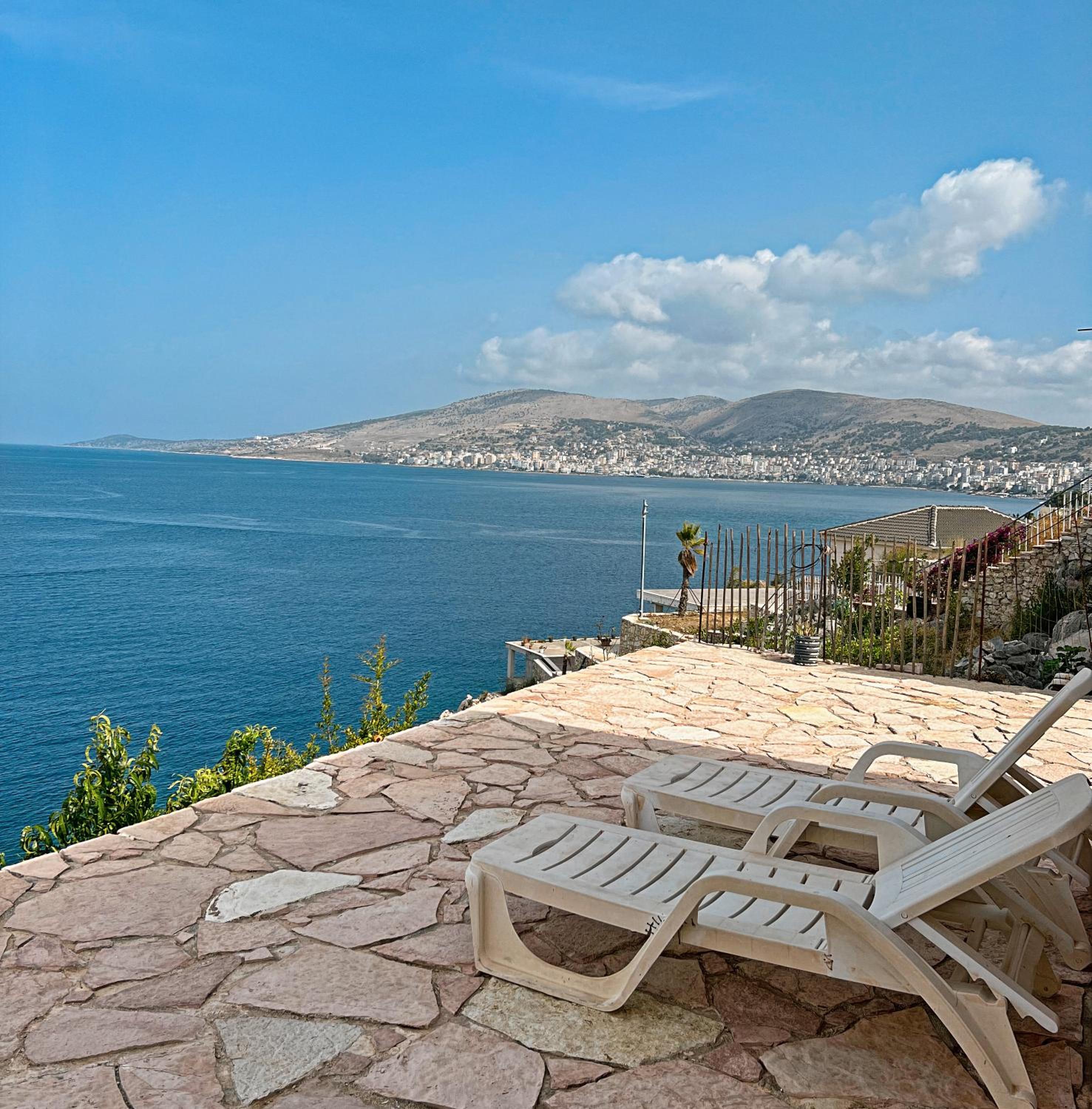 Prive Hill Saranda