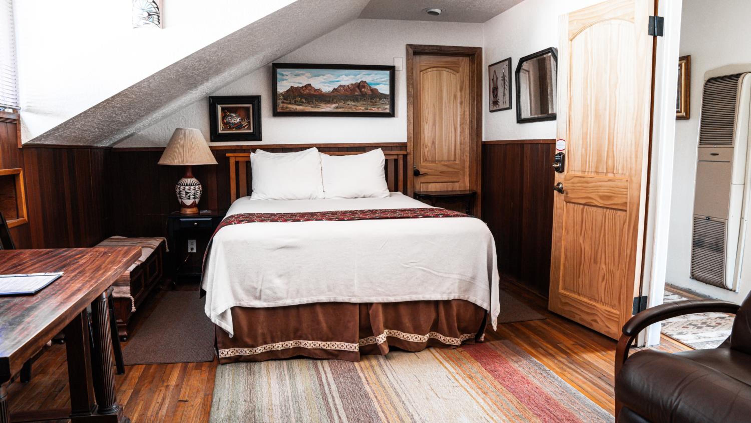 Red Horse Bed and Breakfast