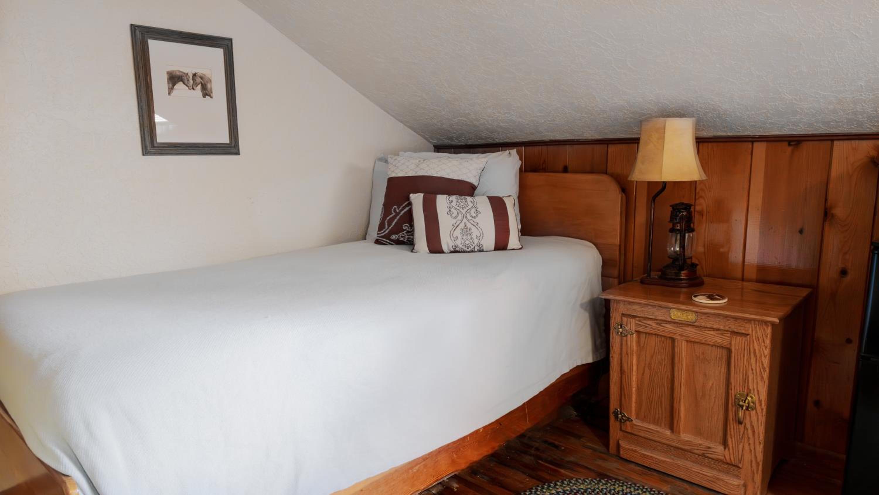Red Horse Bed and Breakfast