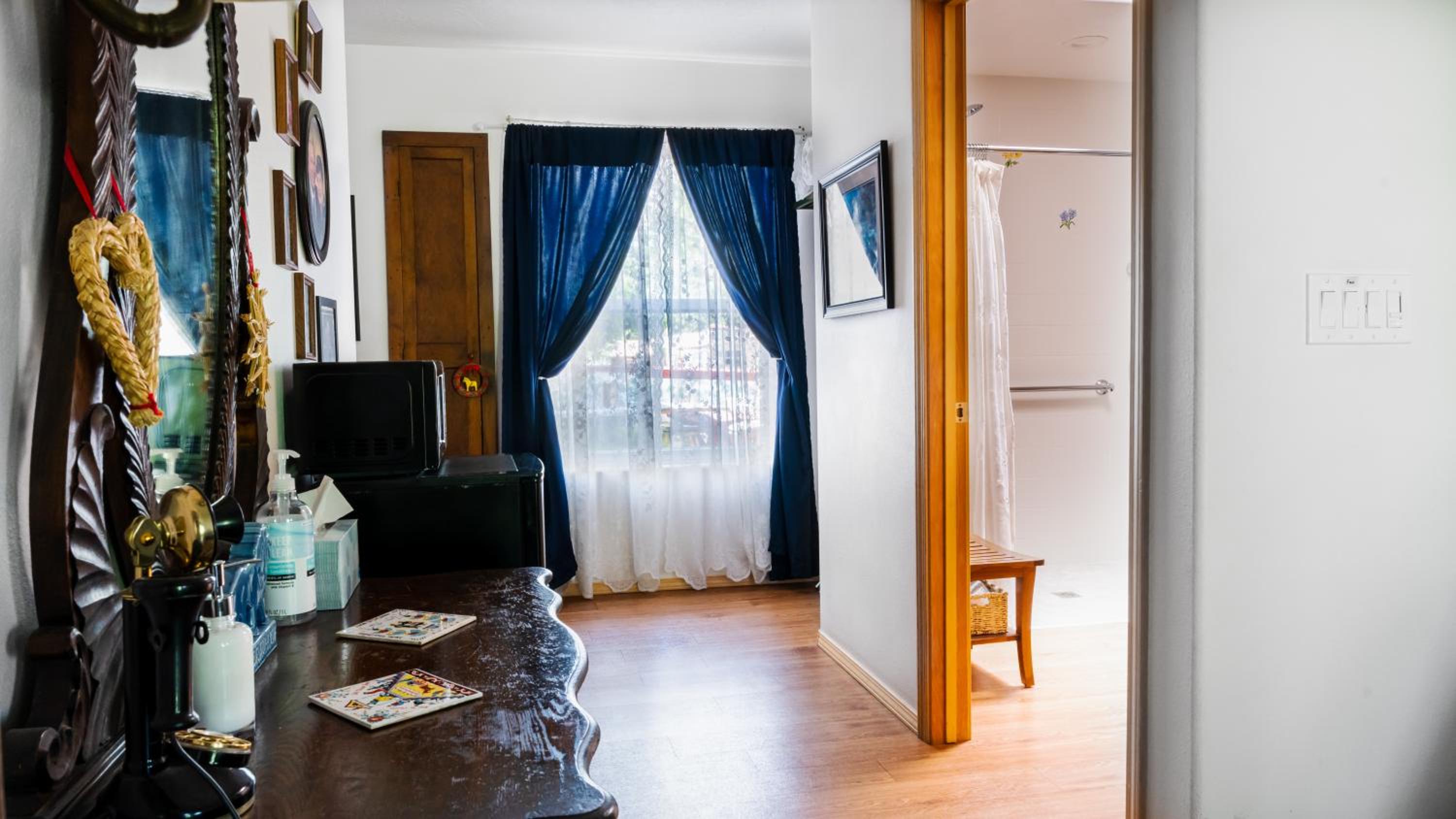Red Horse Bed and Breakfast