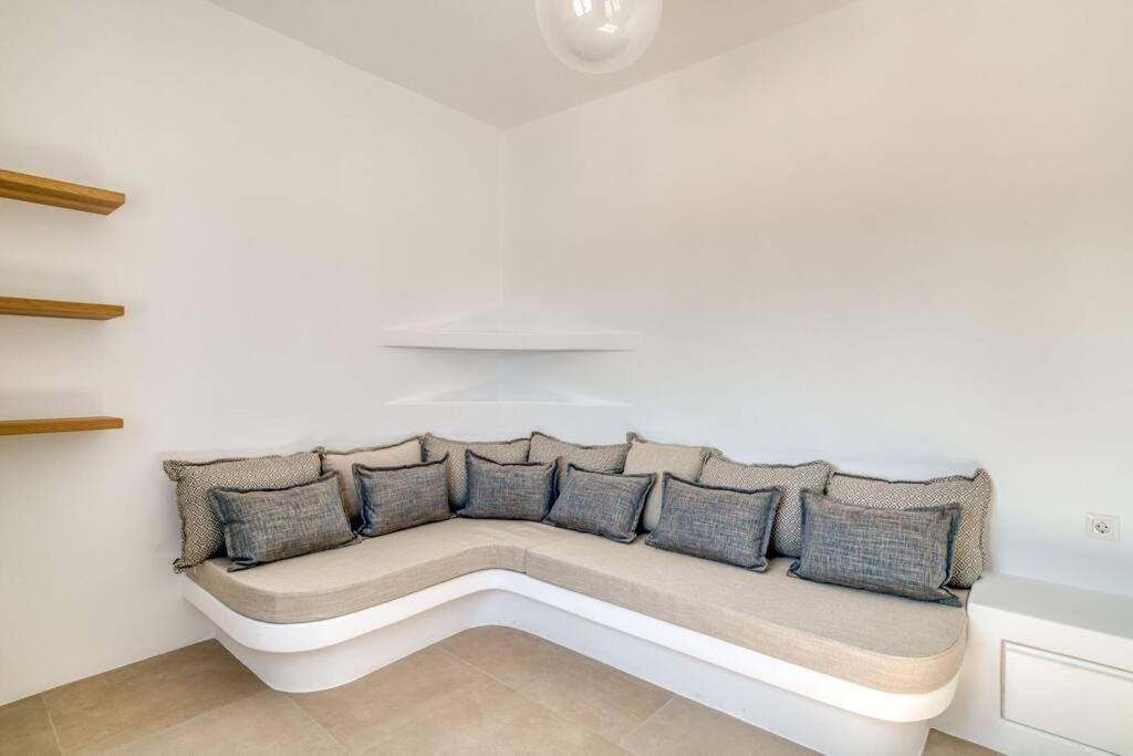 Kamara House - 200m from Naoussa Port photo 3