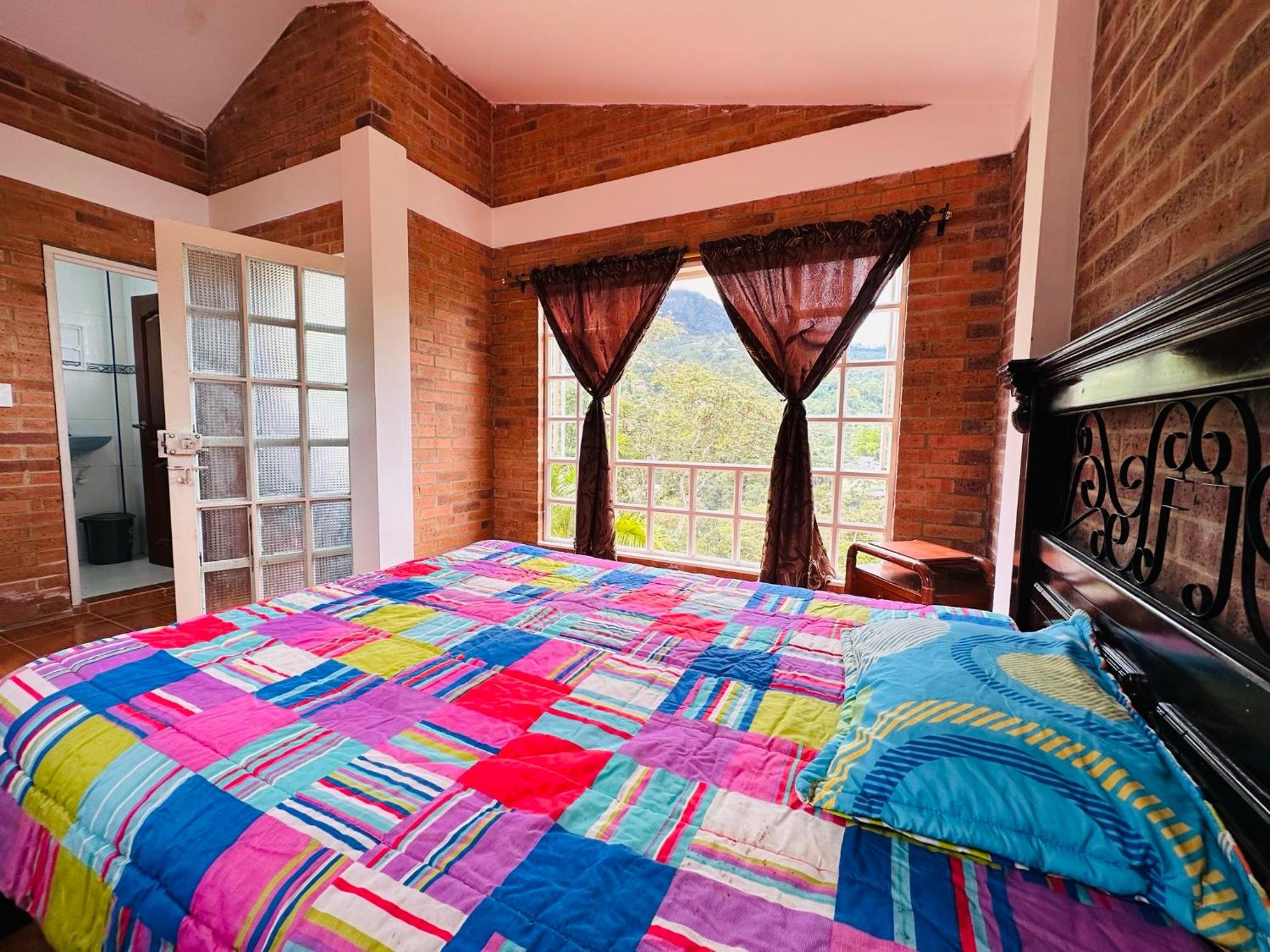 EL HATO HOME REST