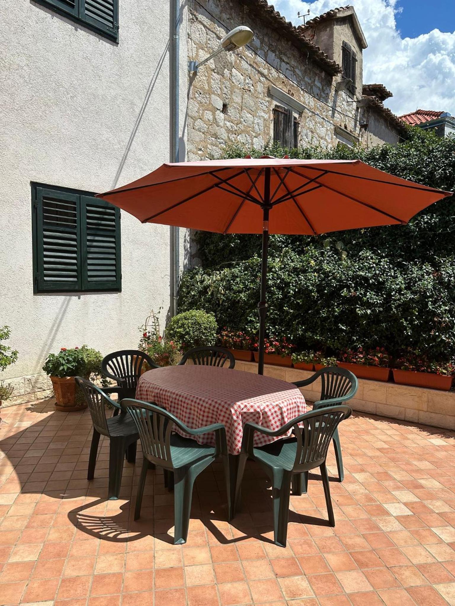 Longa Rooms view 2
