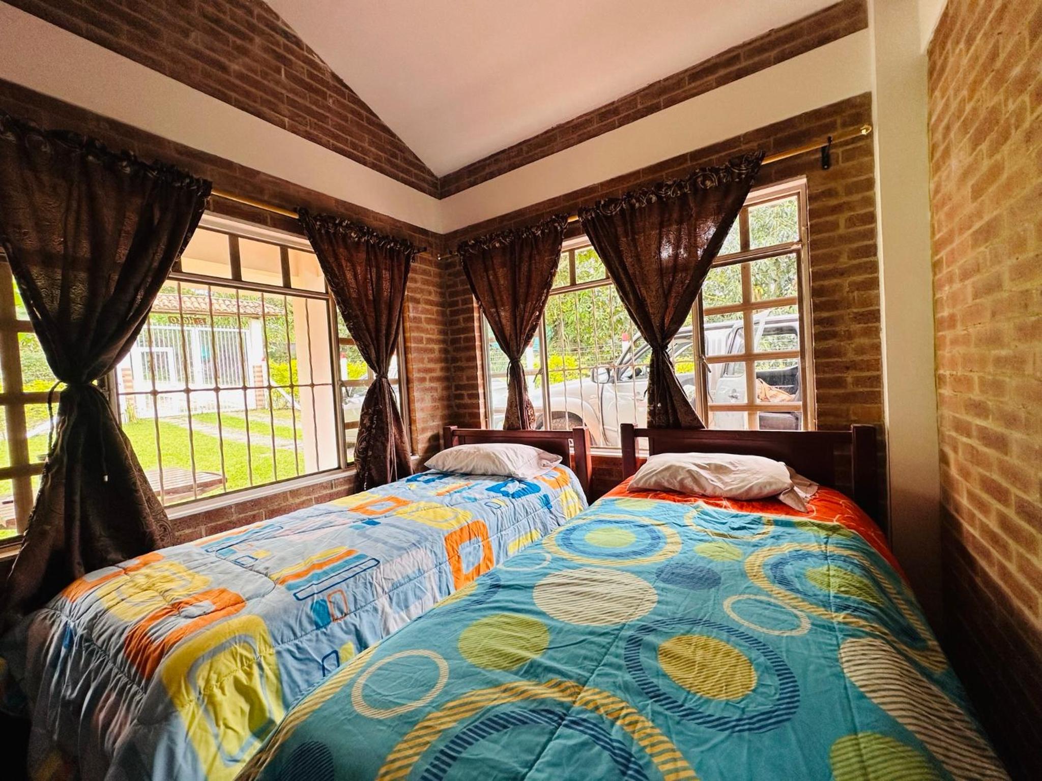 EL HATO HOME REST