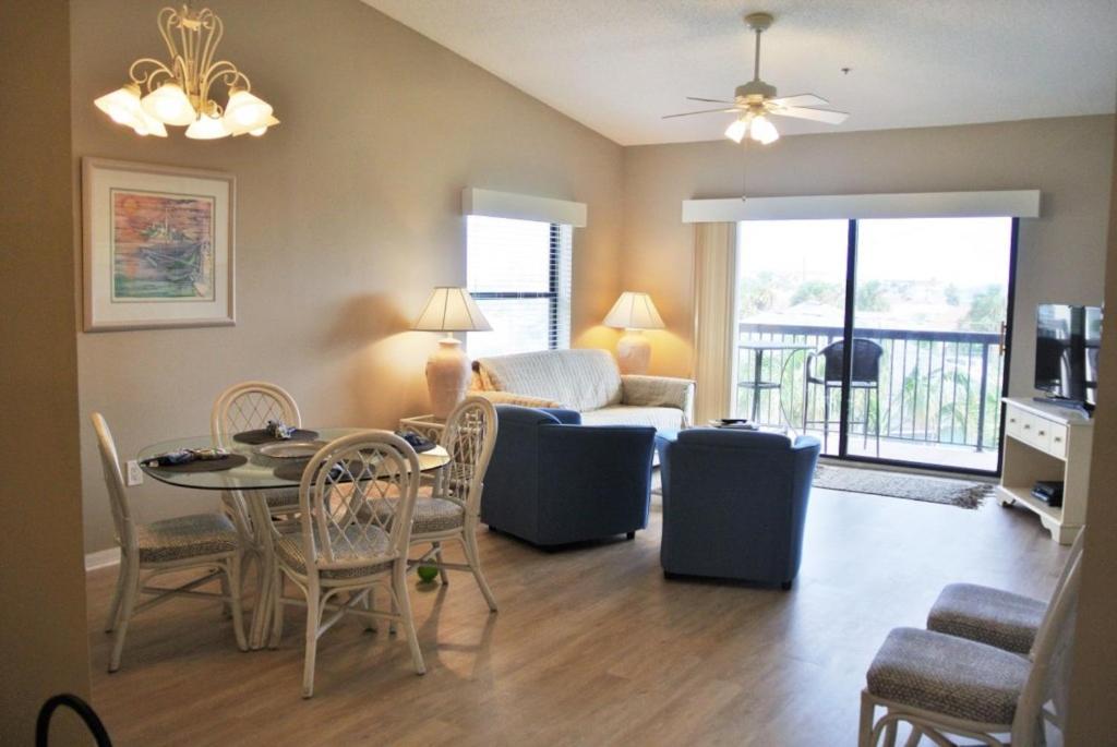 I33 - Ocean Village Club view 5