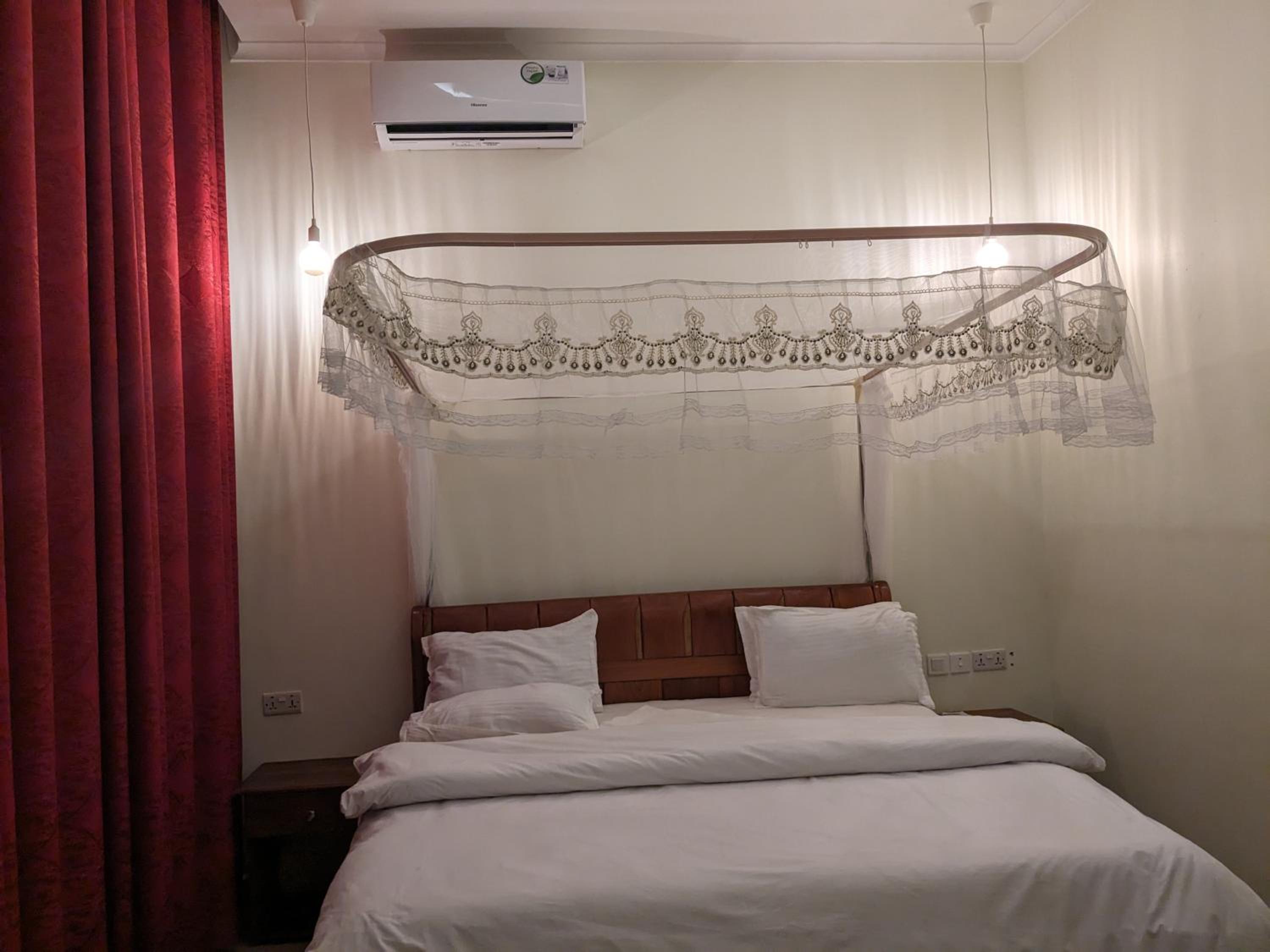 Mninga Classic Lodge, Ilazo view 5
