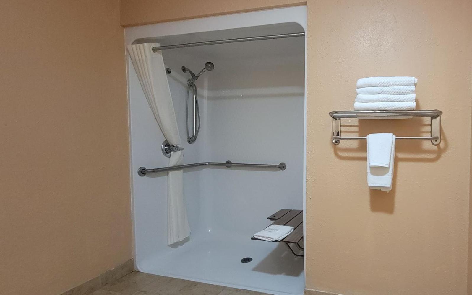 Quality Inn & Suites Mount Pleasant, Zdjęcie 30