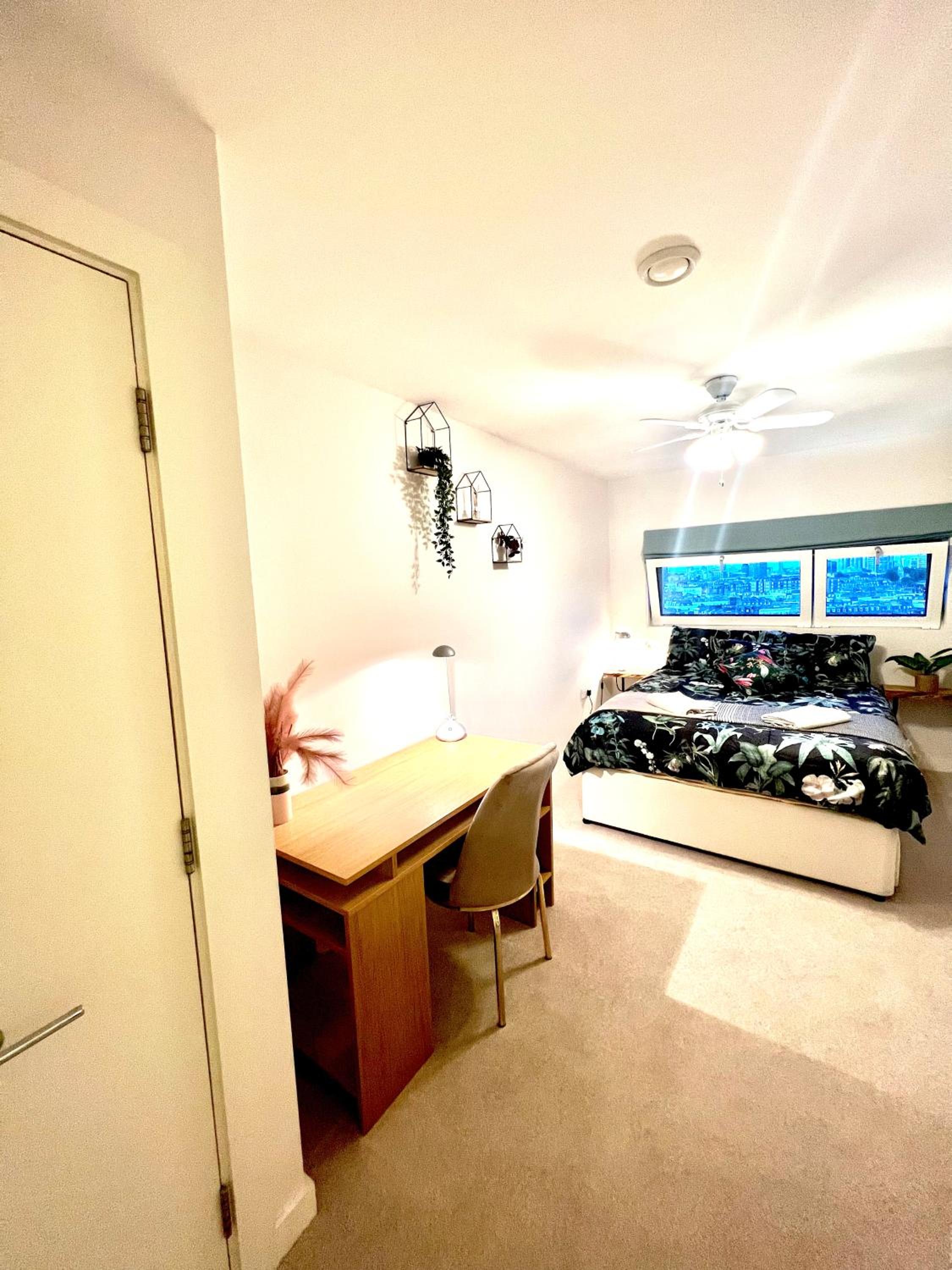 Central London skyline view highest floor service apartment